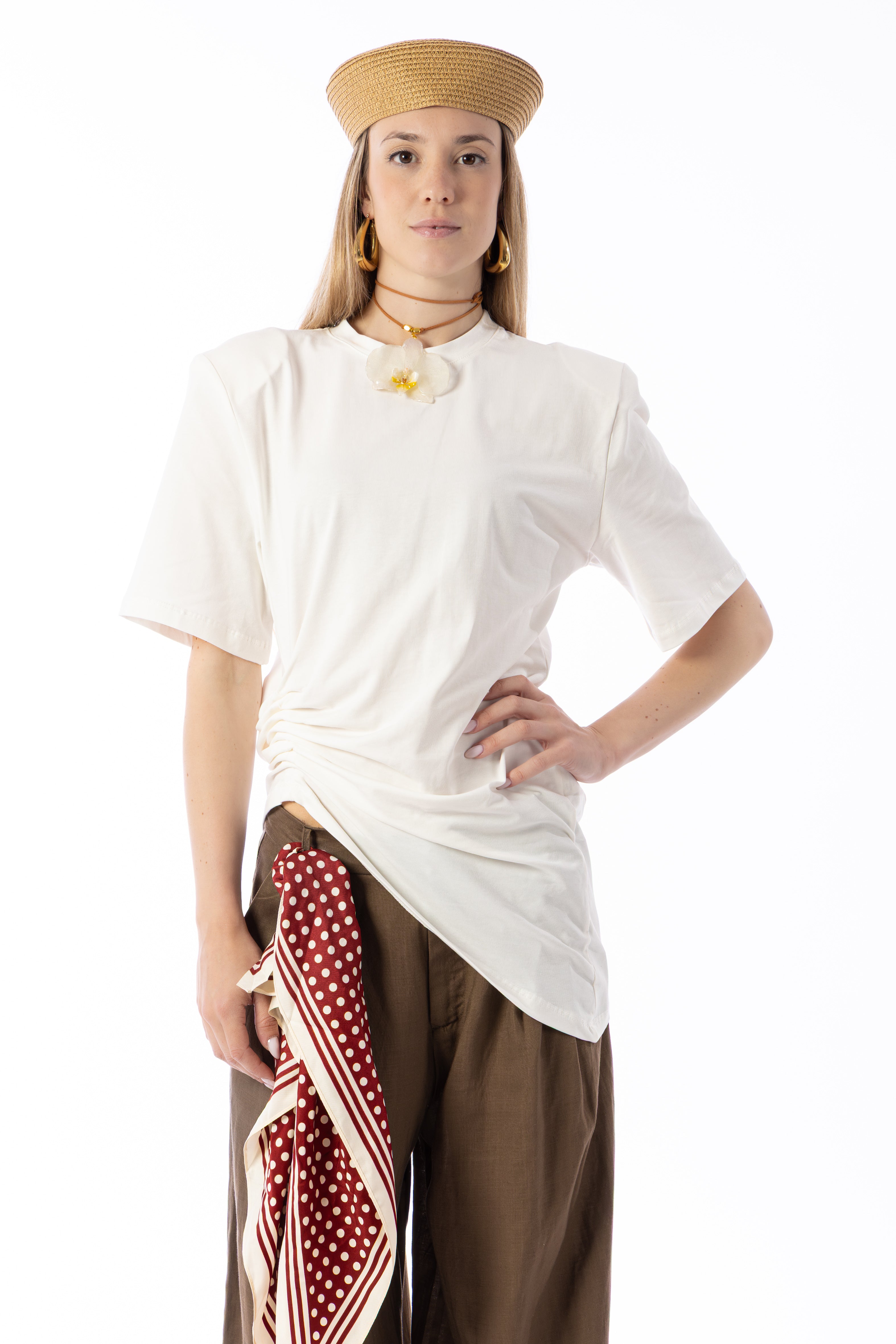 T-shirt asimmetrica bianca