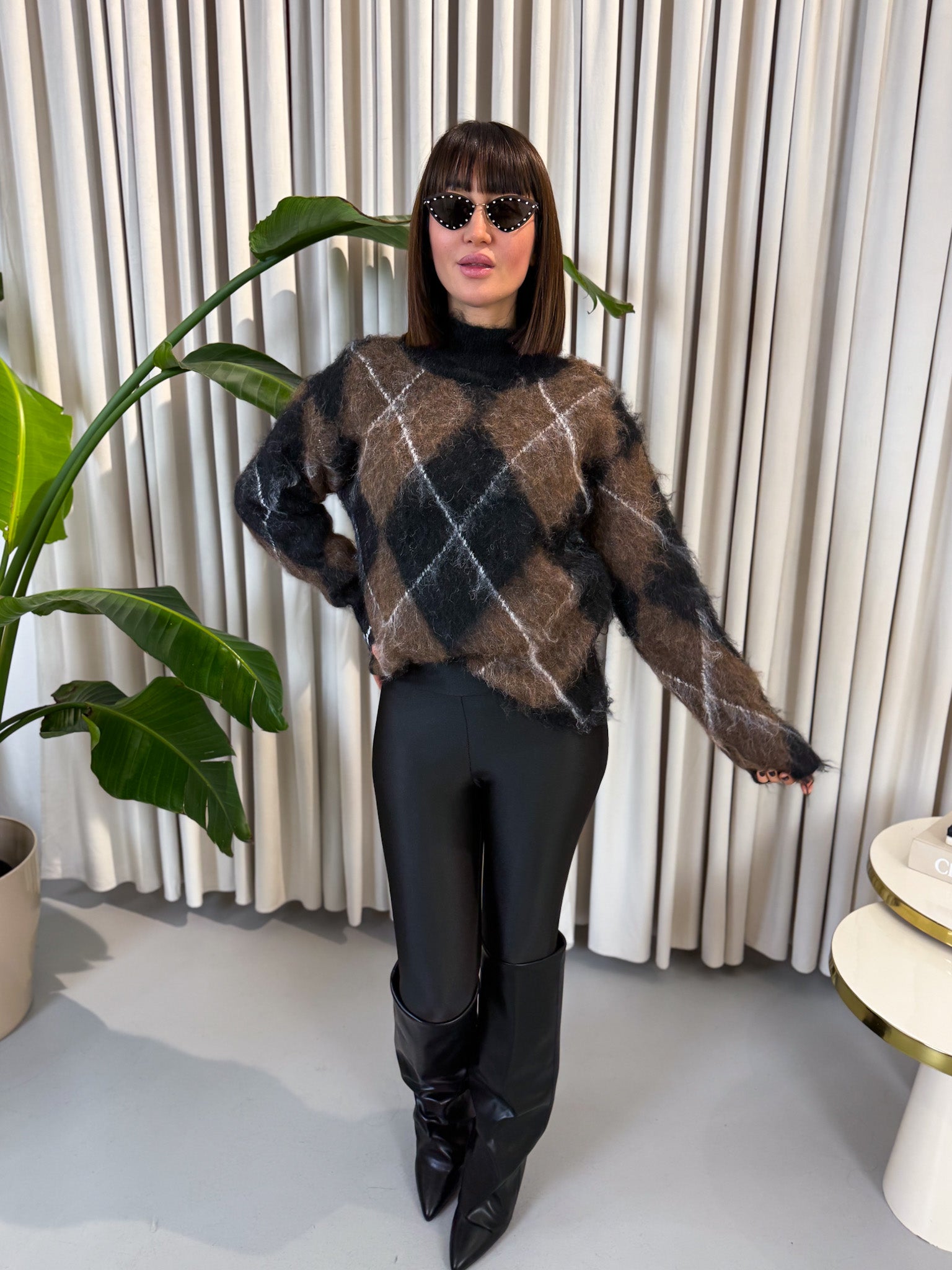 Maglione quadri nero