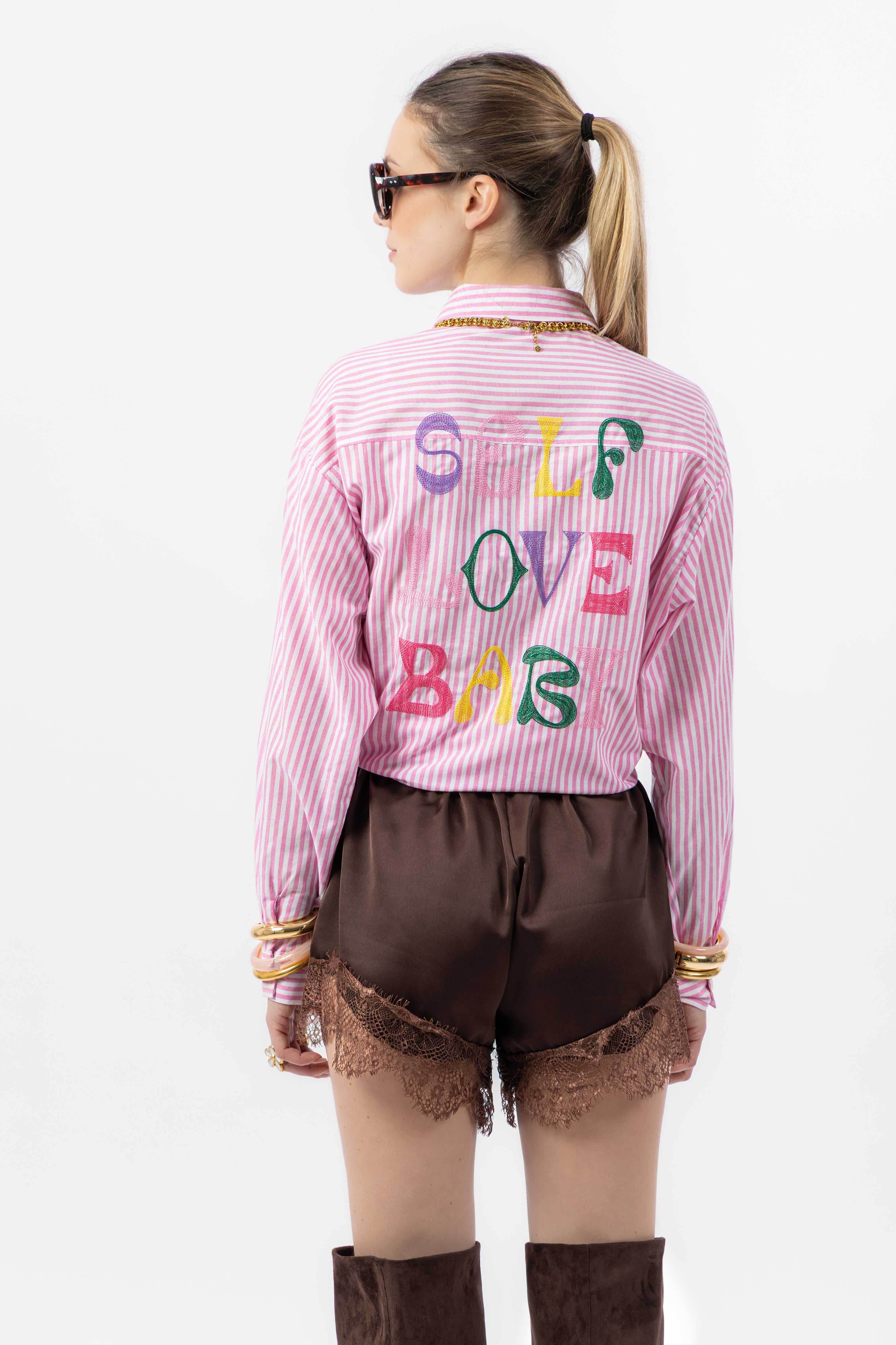 Short raso e pizzo marrone