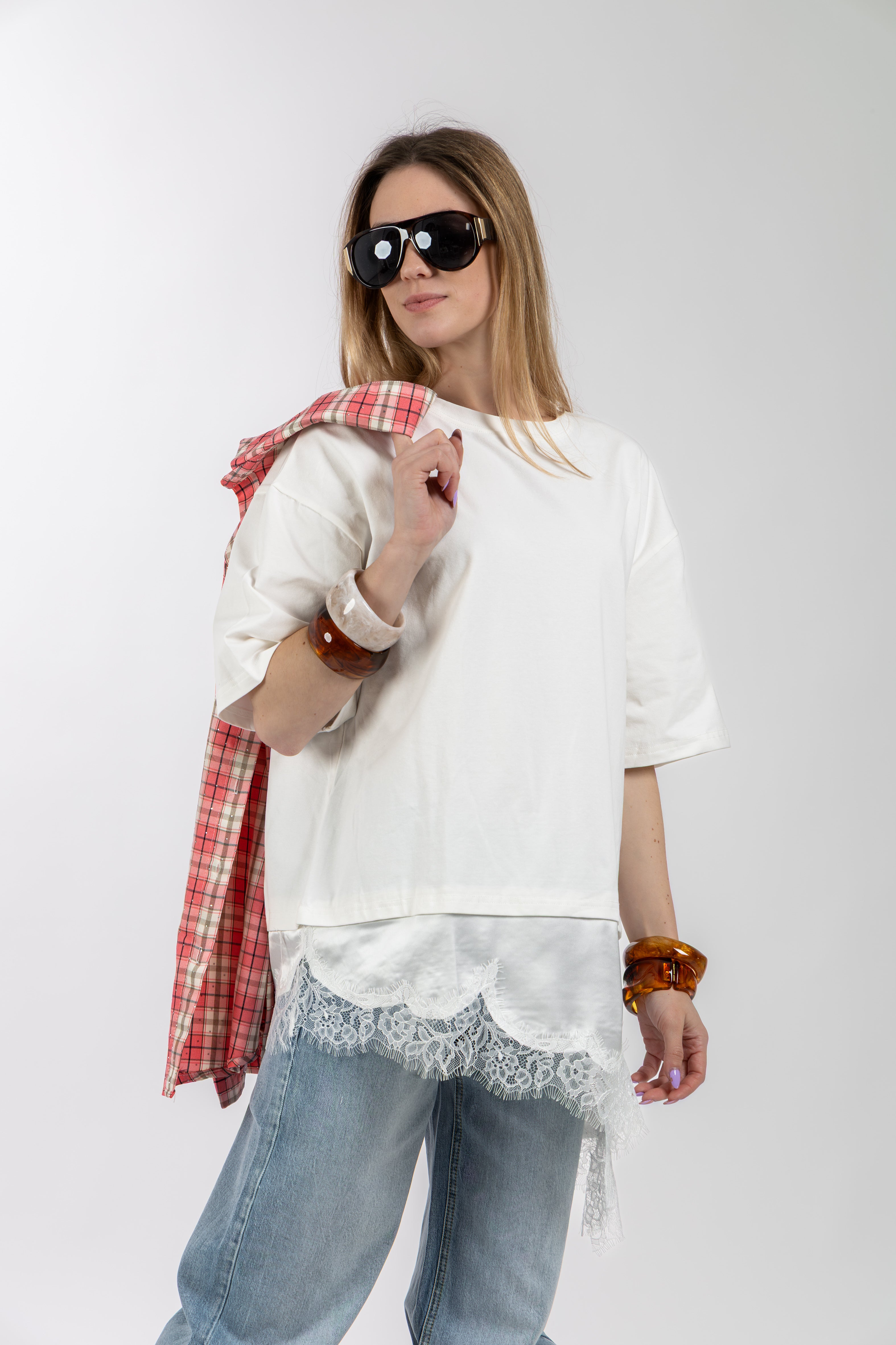 T-shirt asimmetrica pizzo bianco