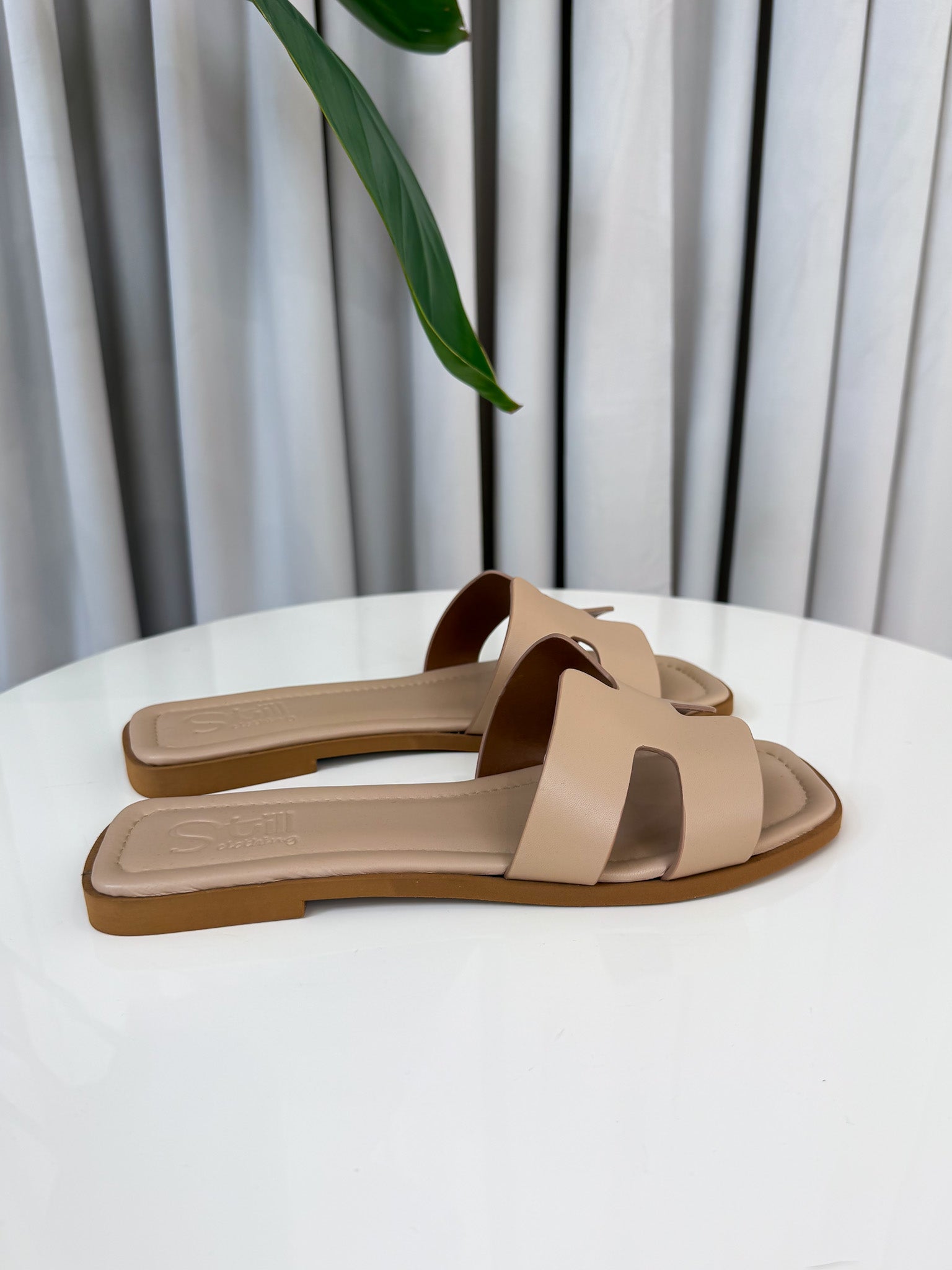 Ciabattina in pelle color naturale