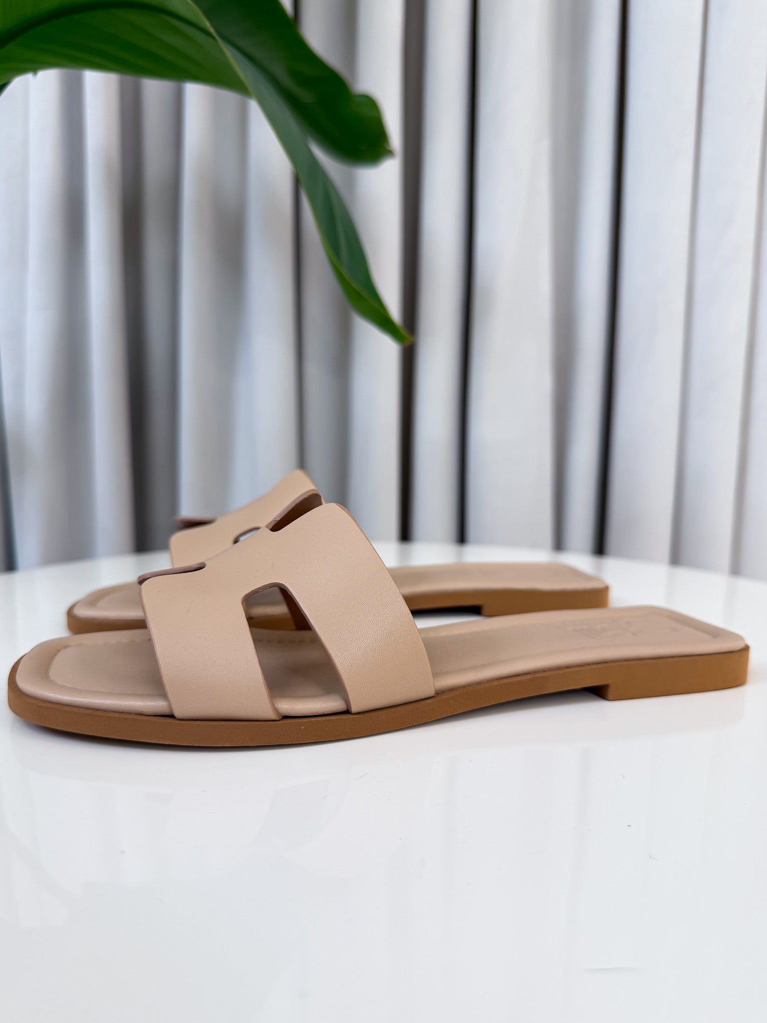 Ciabattina in pelle color naturale