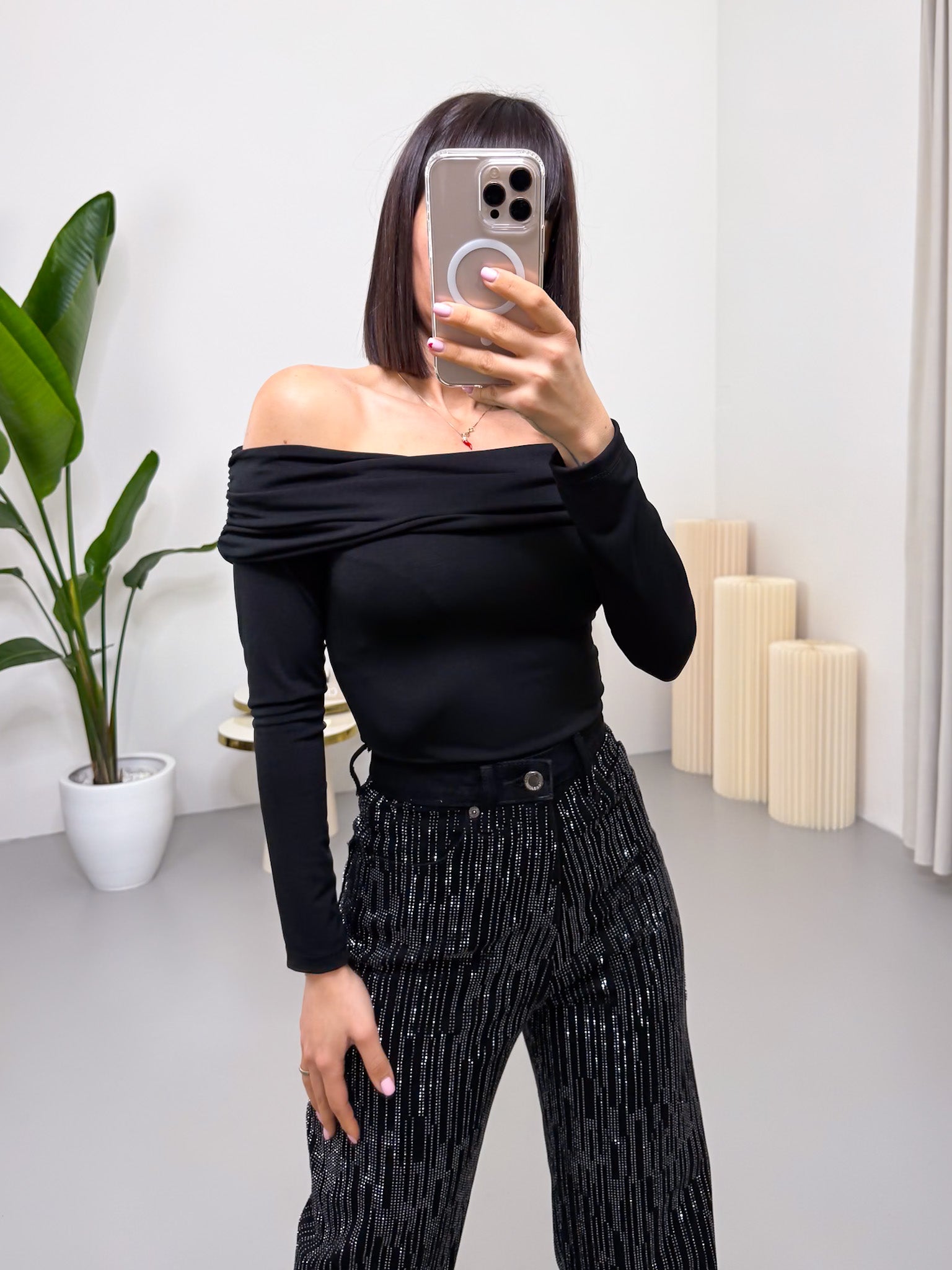 Body off-shoulder manica lunga