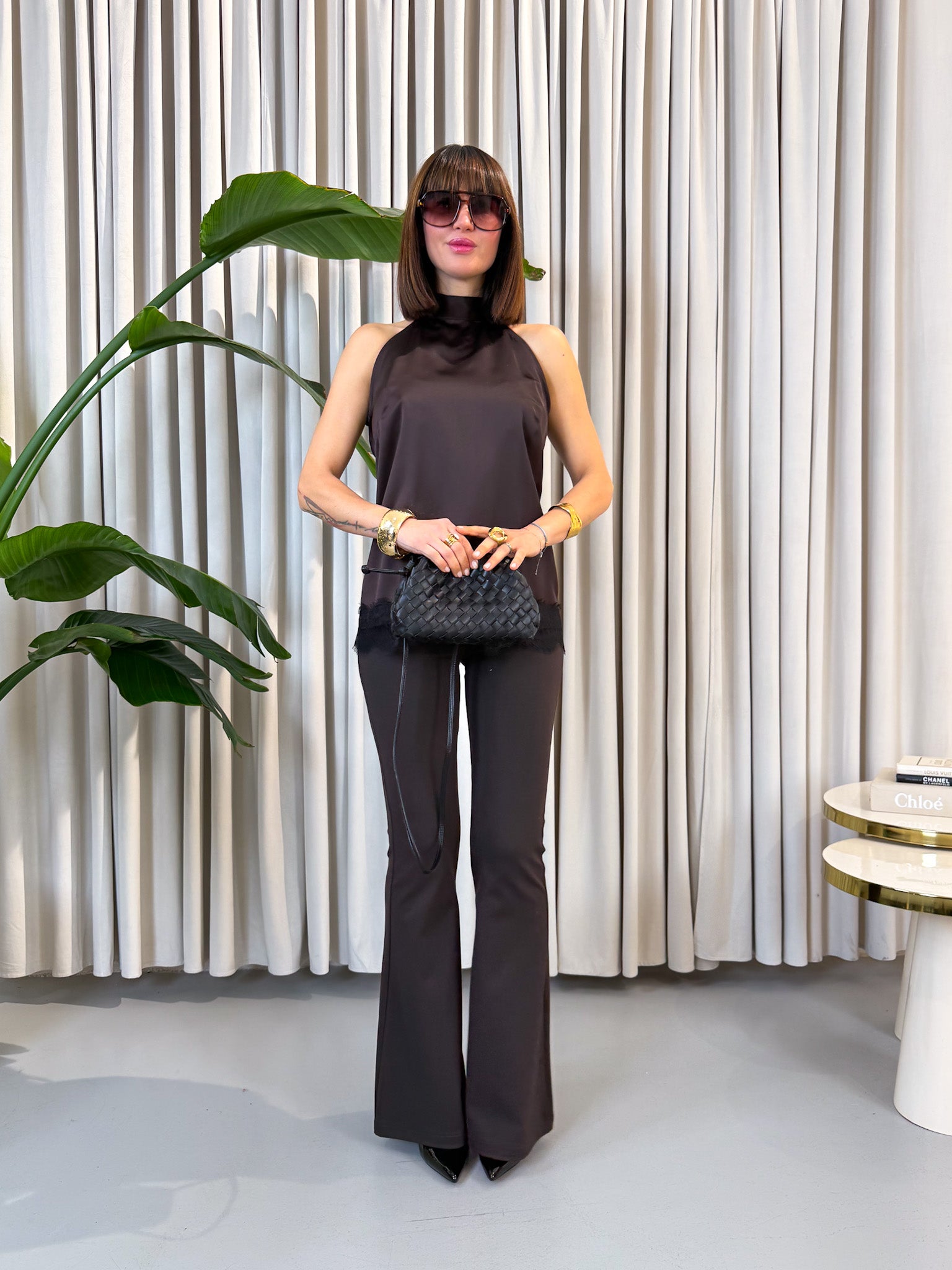 Top in raso cioccolato