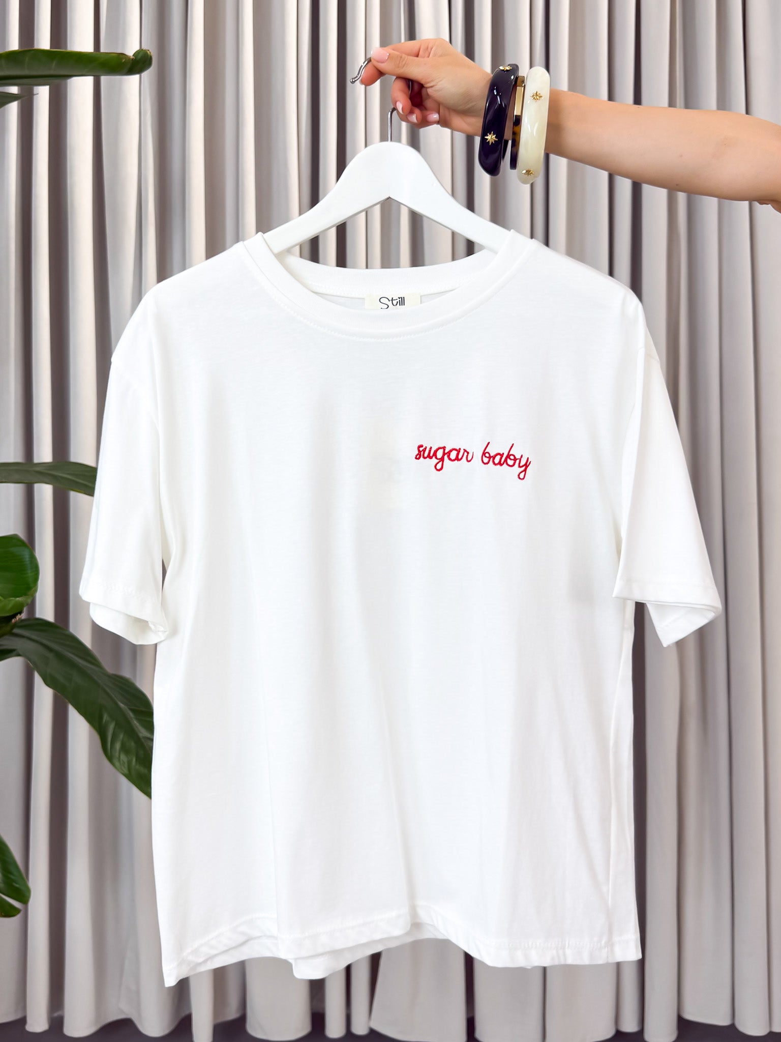 T-shirt scritta ricamo