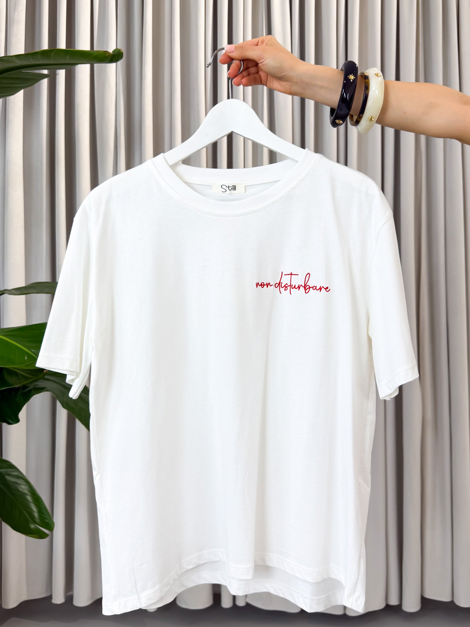 T-shirt scritta ricamo