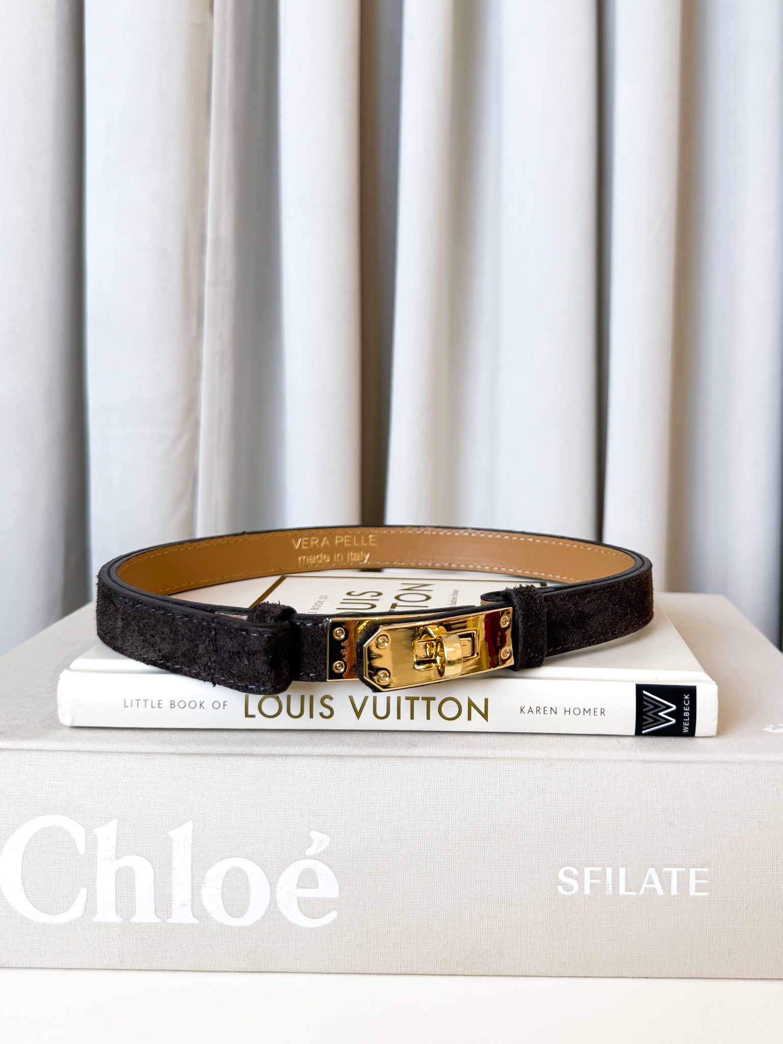 Cintura suede fibbia oro