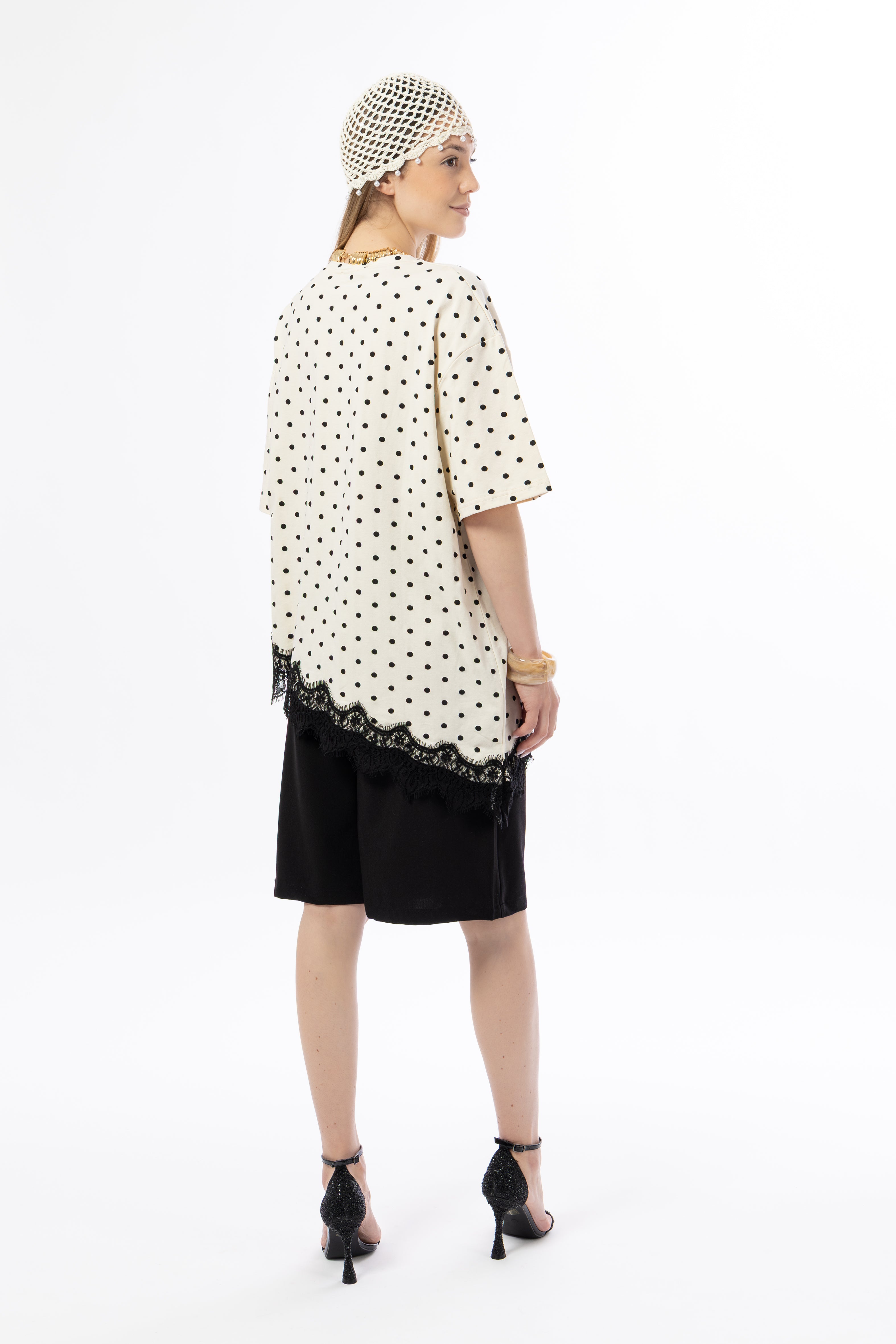 T-shirt asimmetrica pois