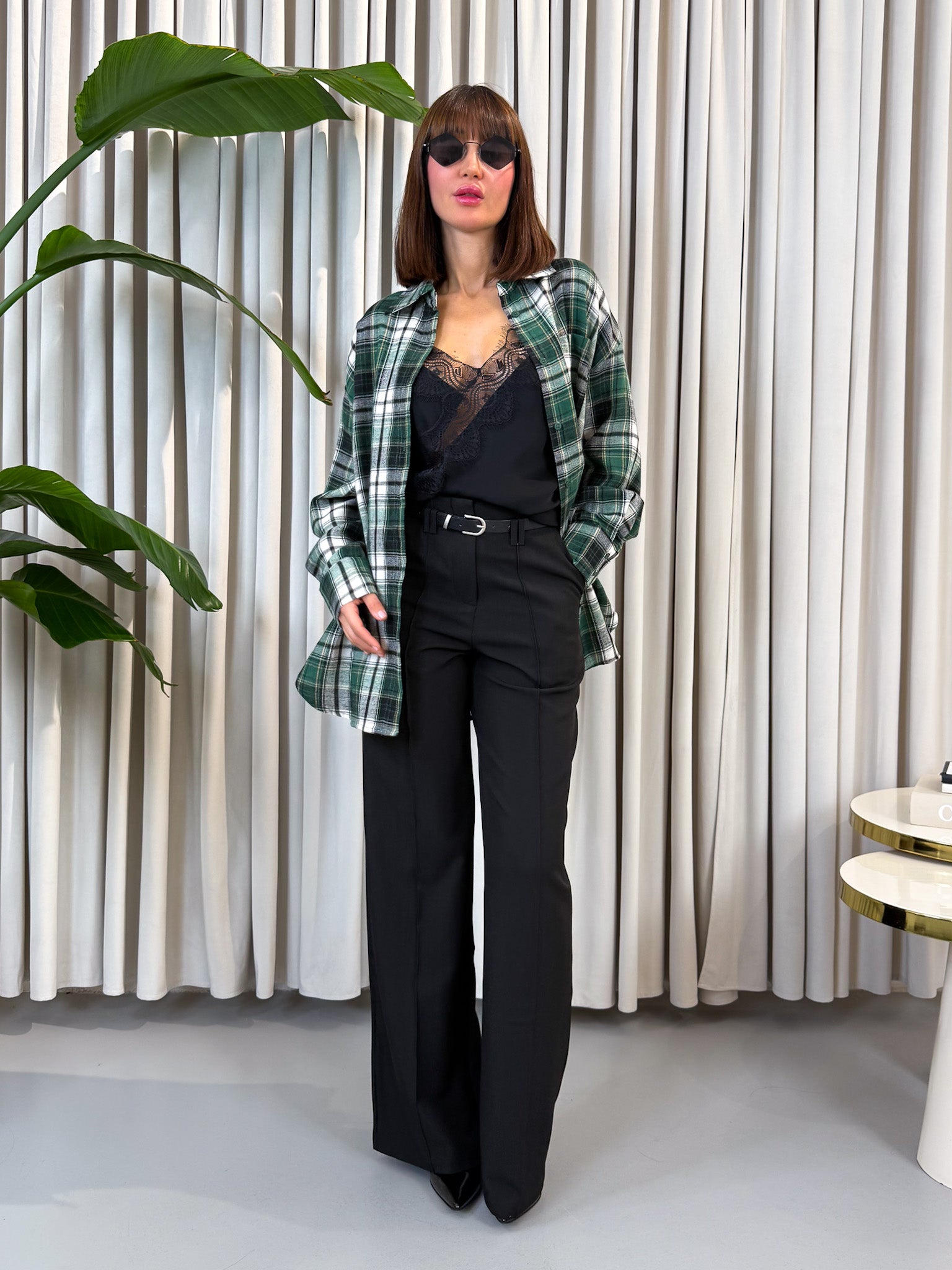 Camicia over a quadri verde