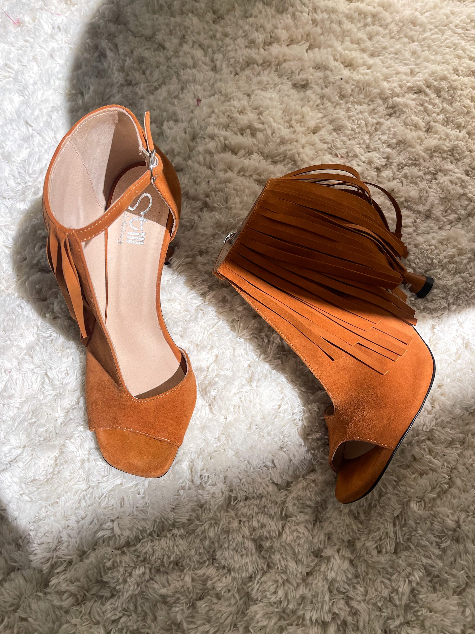 Sandalo frange open toe in suede color cuoio