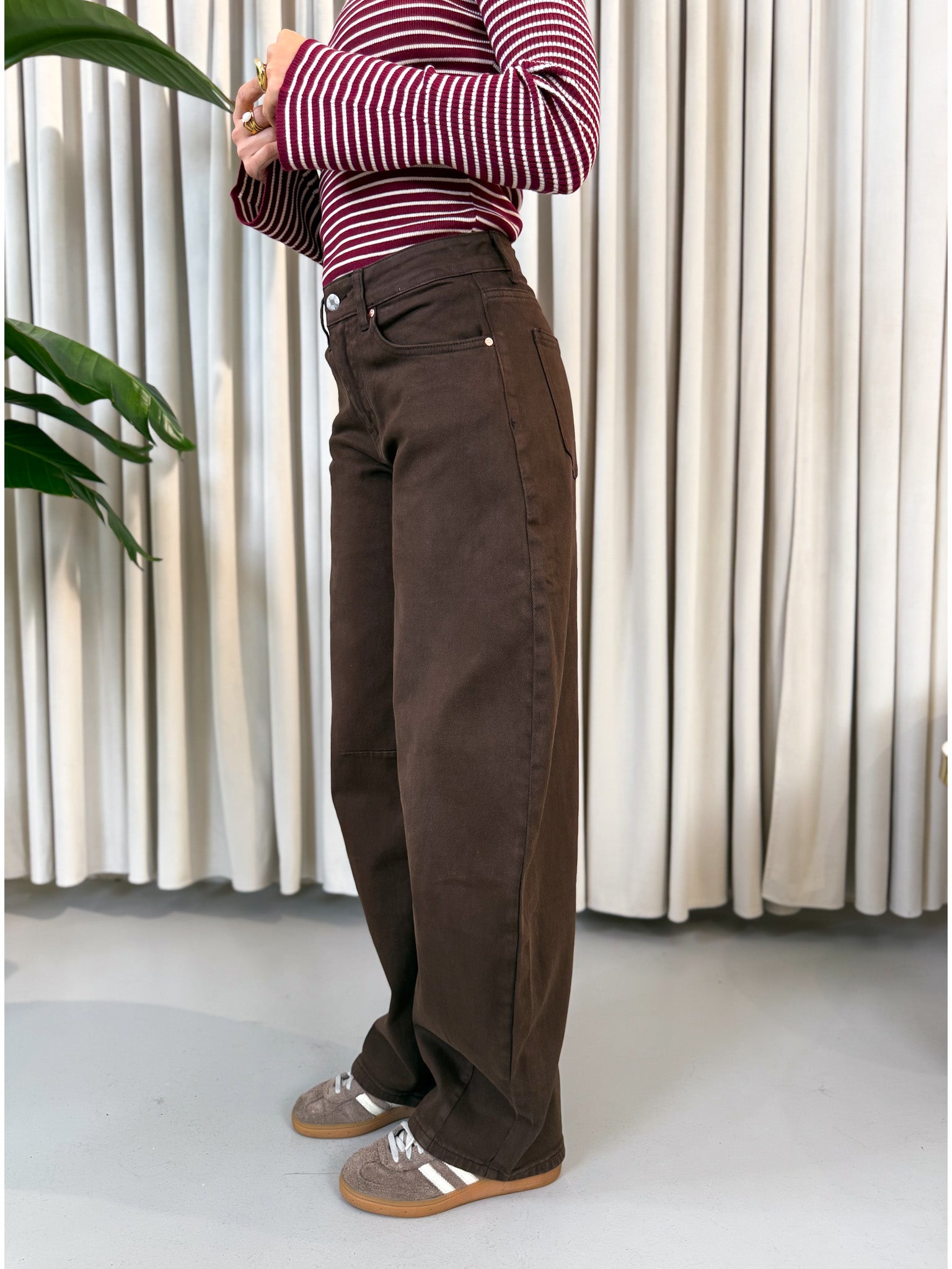 Jeans barrel marrone