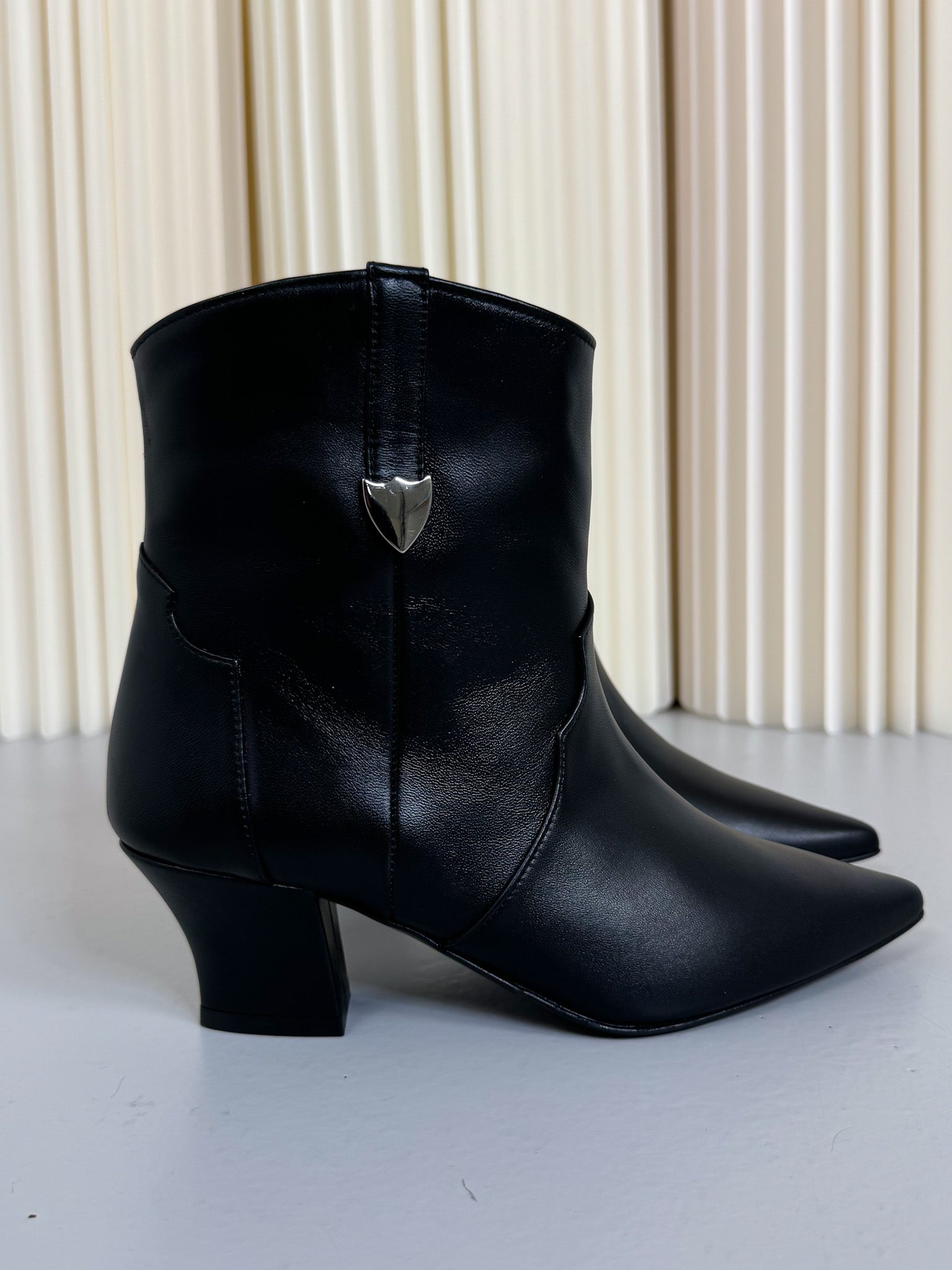 Texano midi color nero