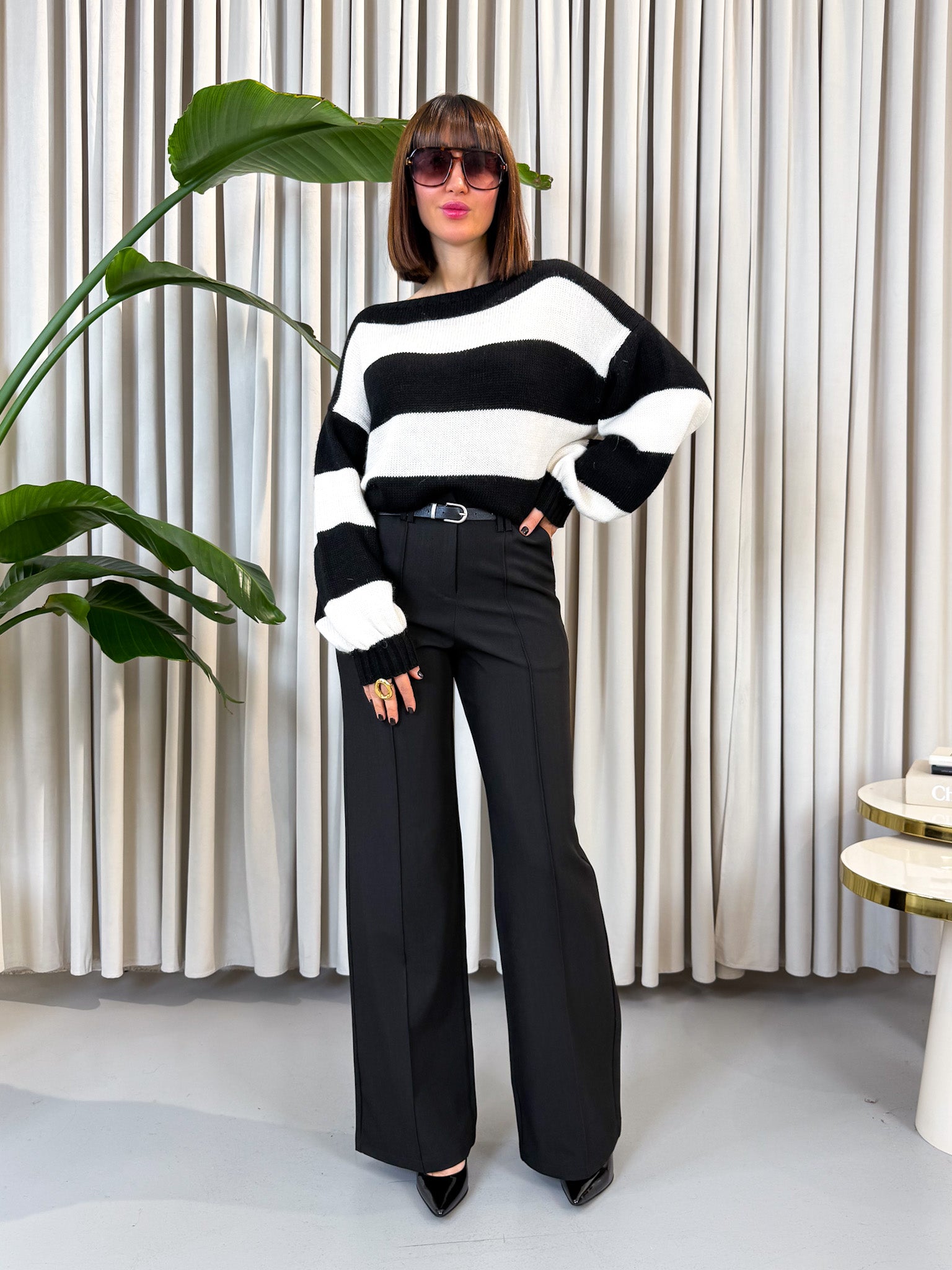 Pullover over a righe nero