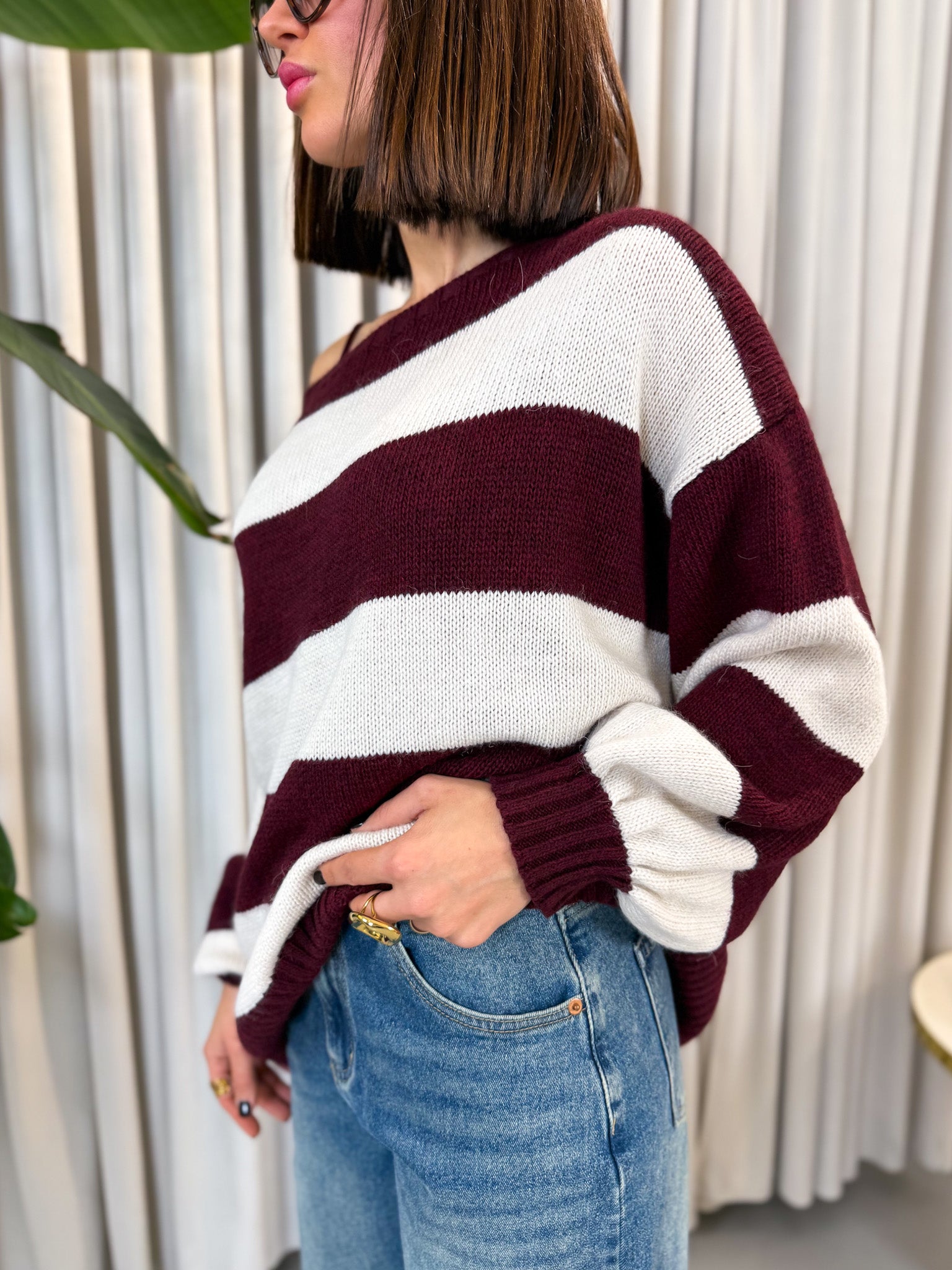 Pullover over a righe bordeaux