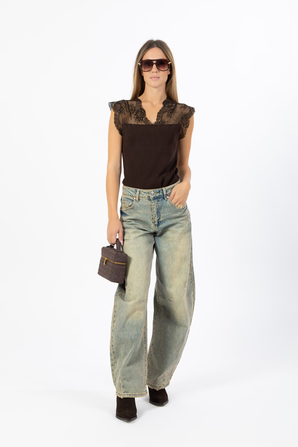Top con pizzo