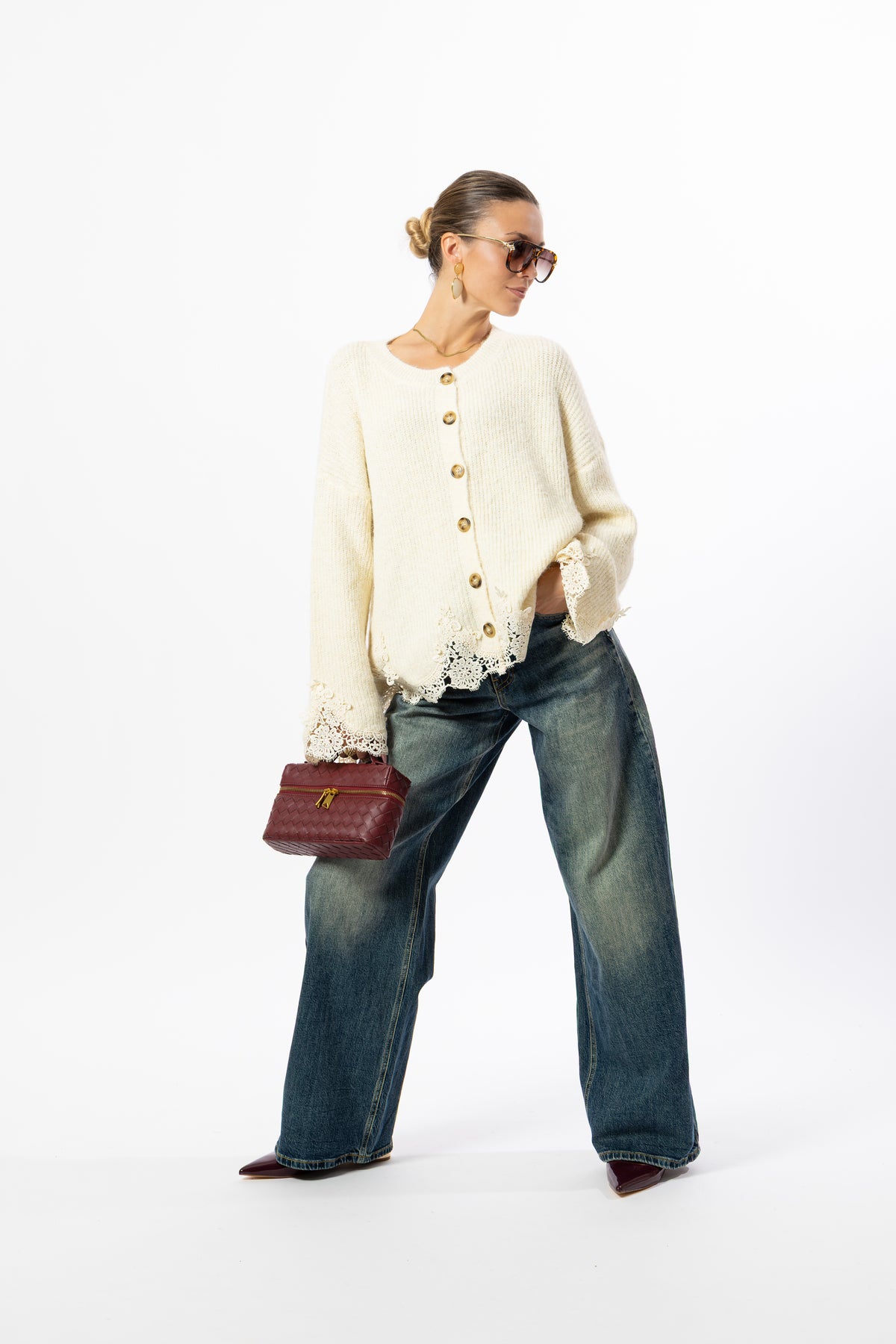 Cardigan burro con pizzo