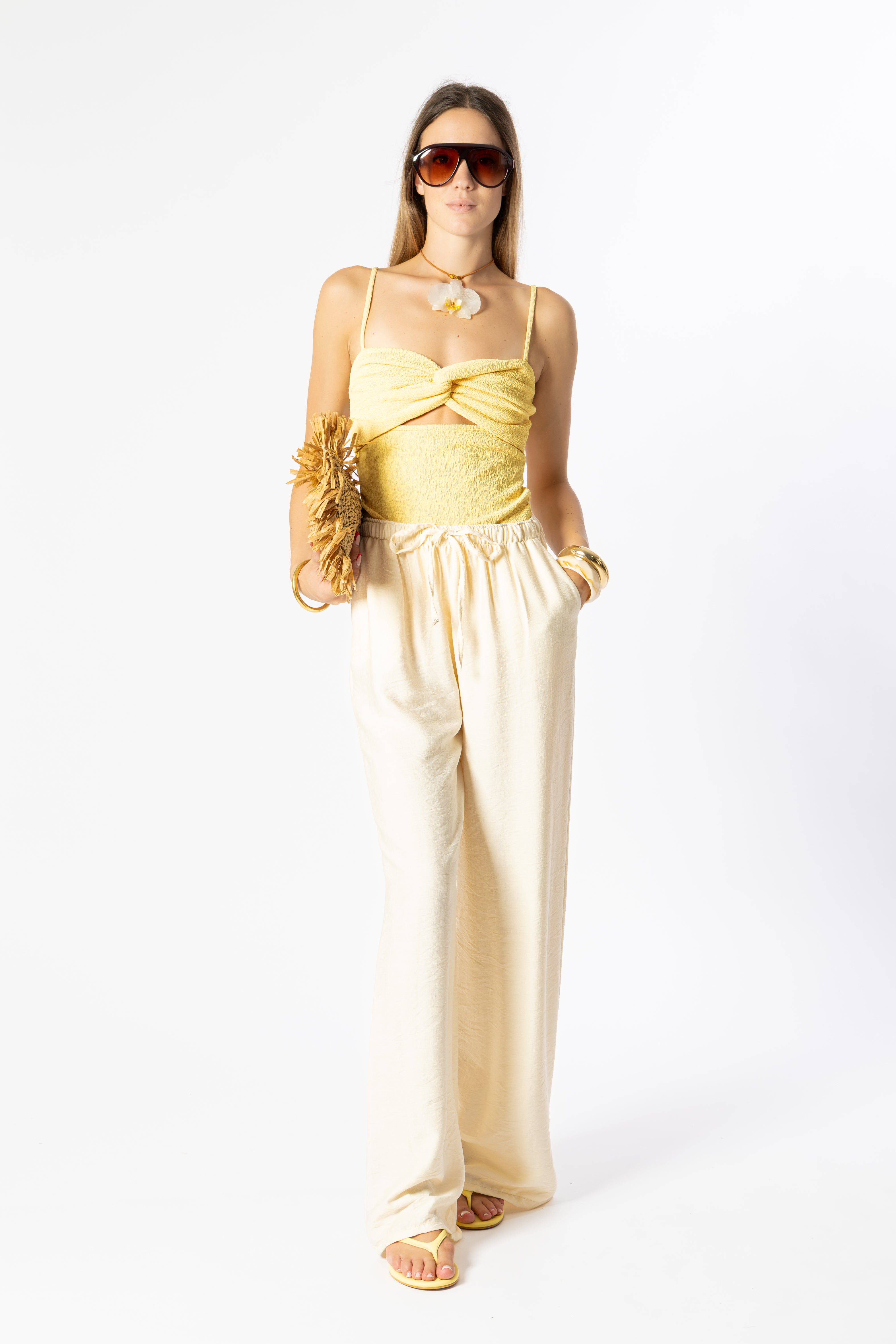 Body cut out giallo
