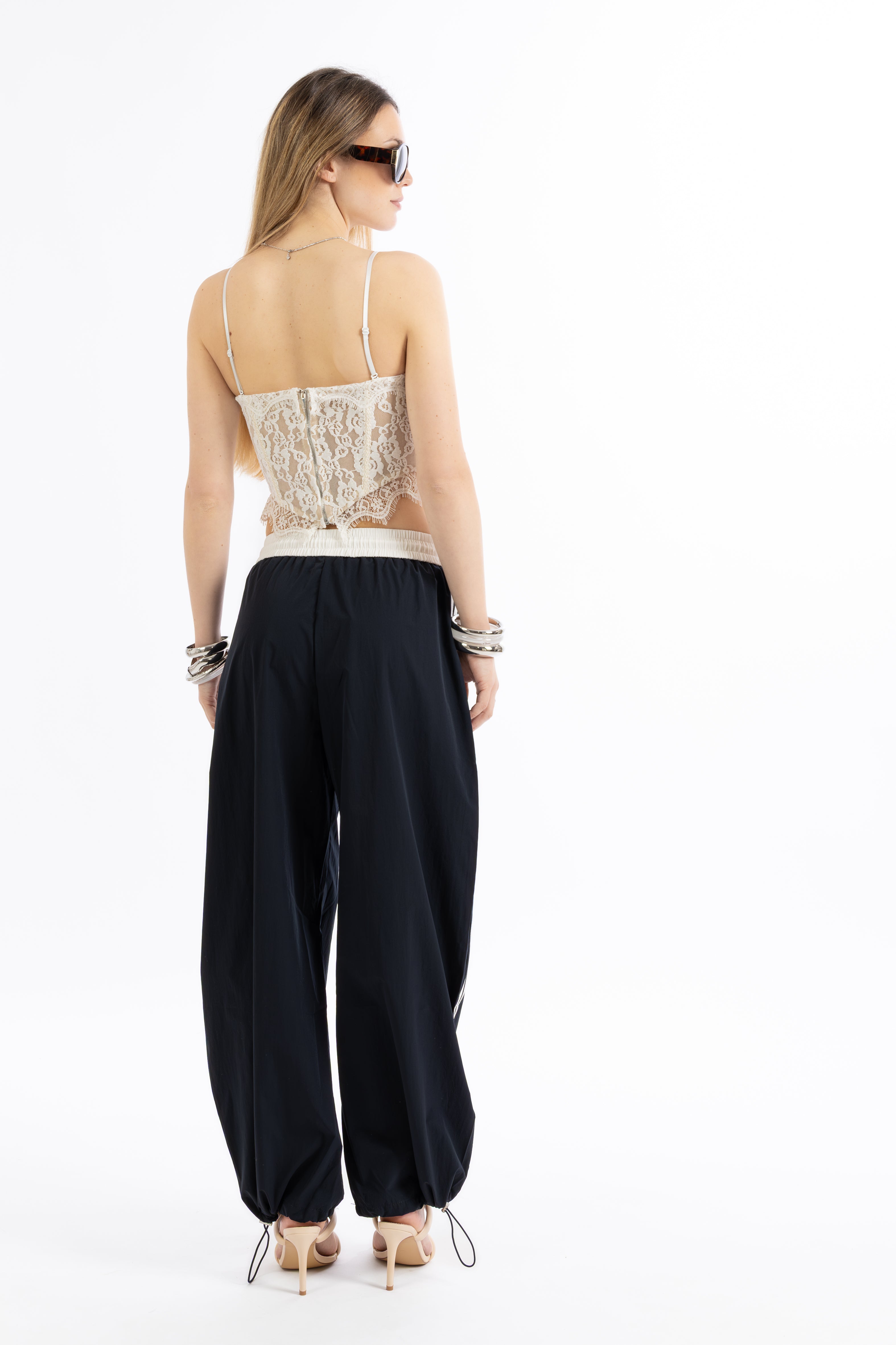 Pantalone blu con bande