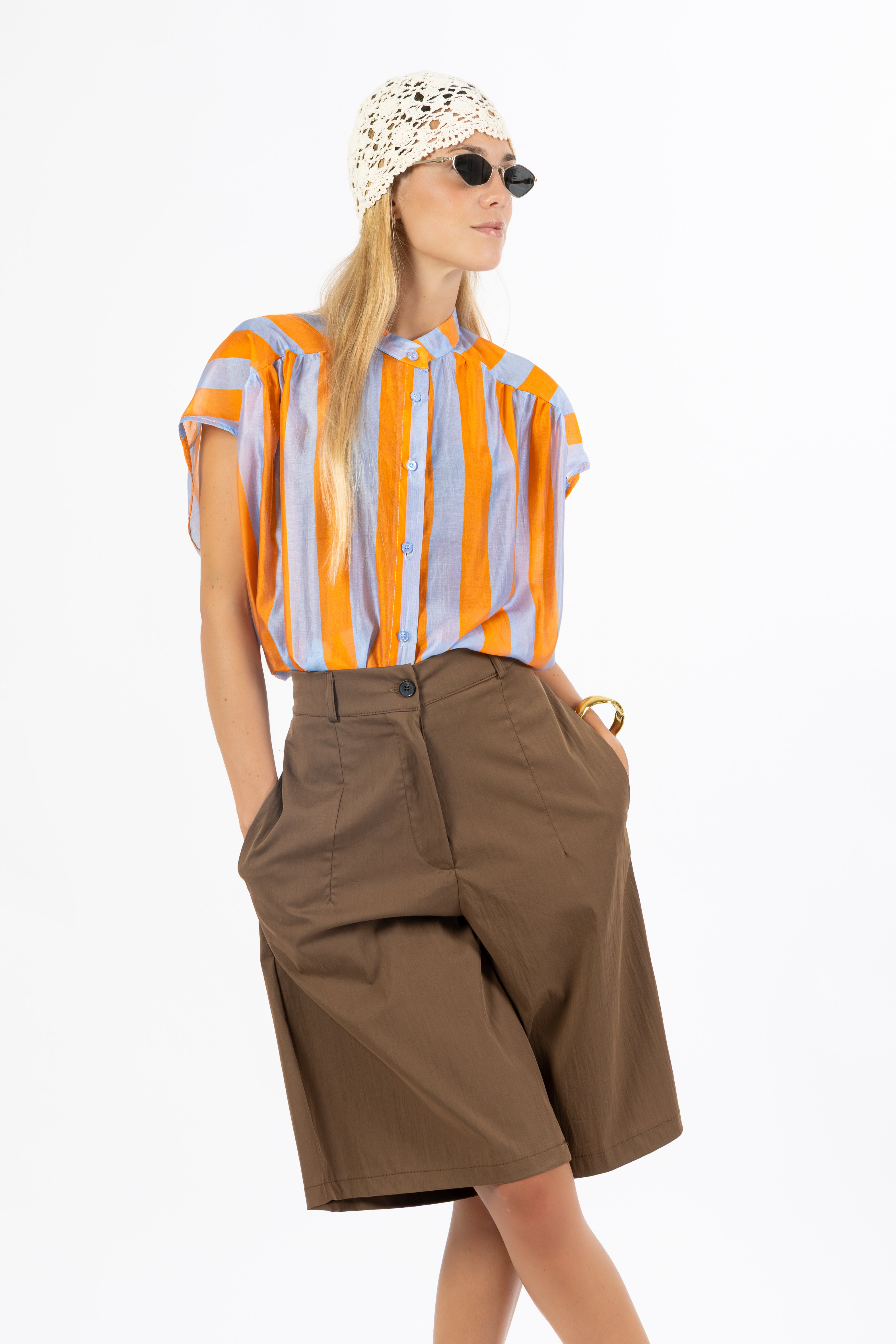 Camicia smanicata righe