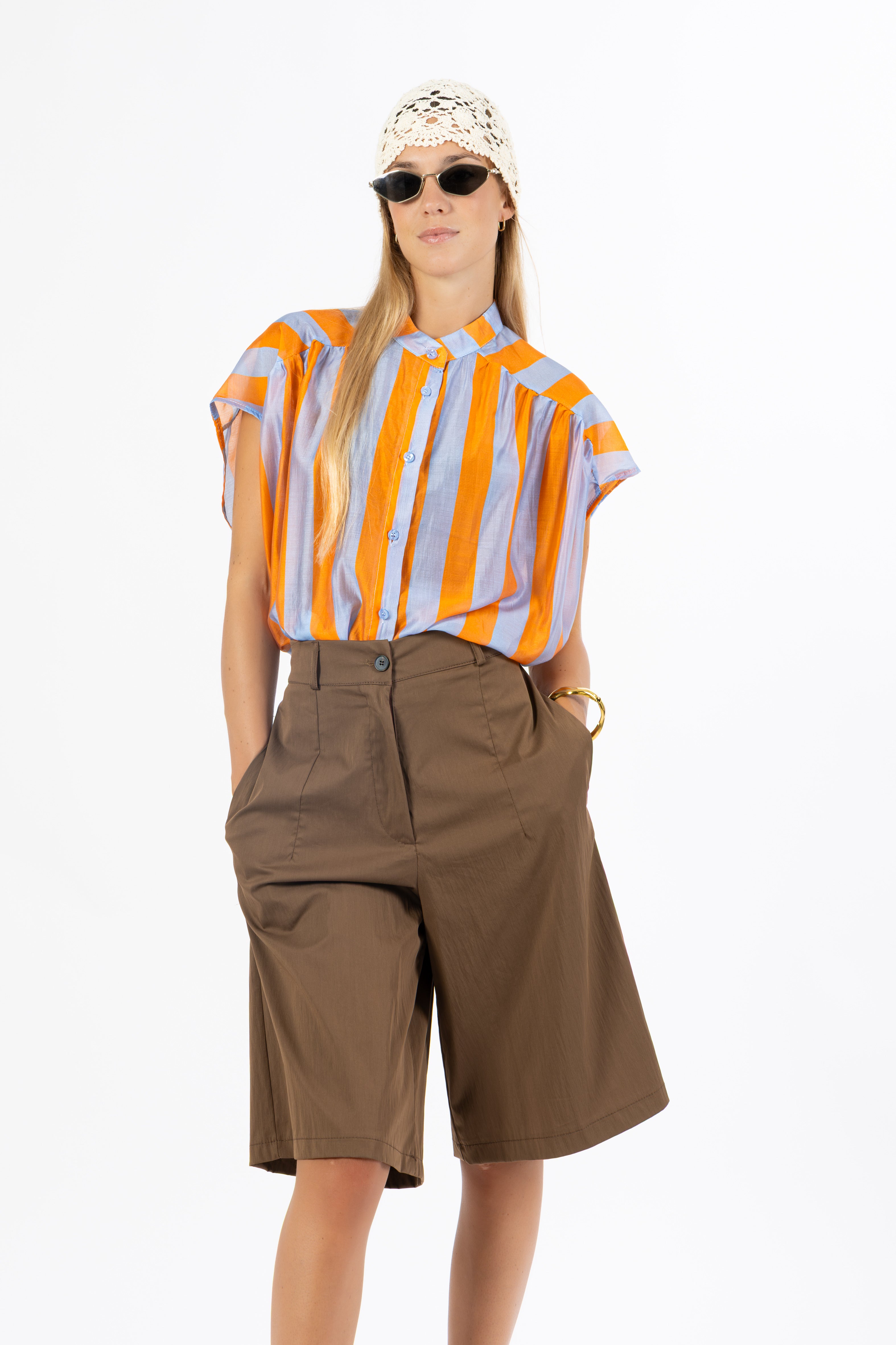Camicia smanicata righe