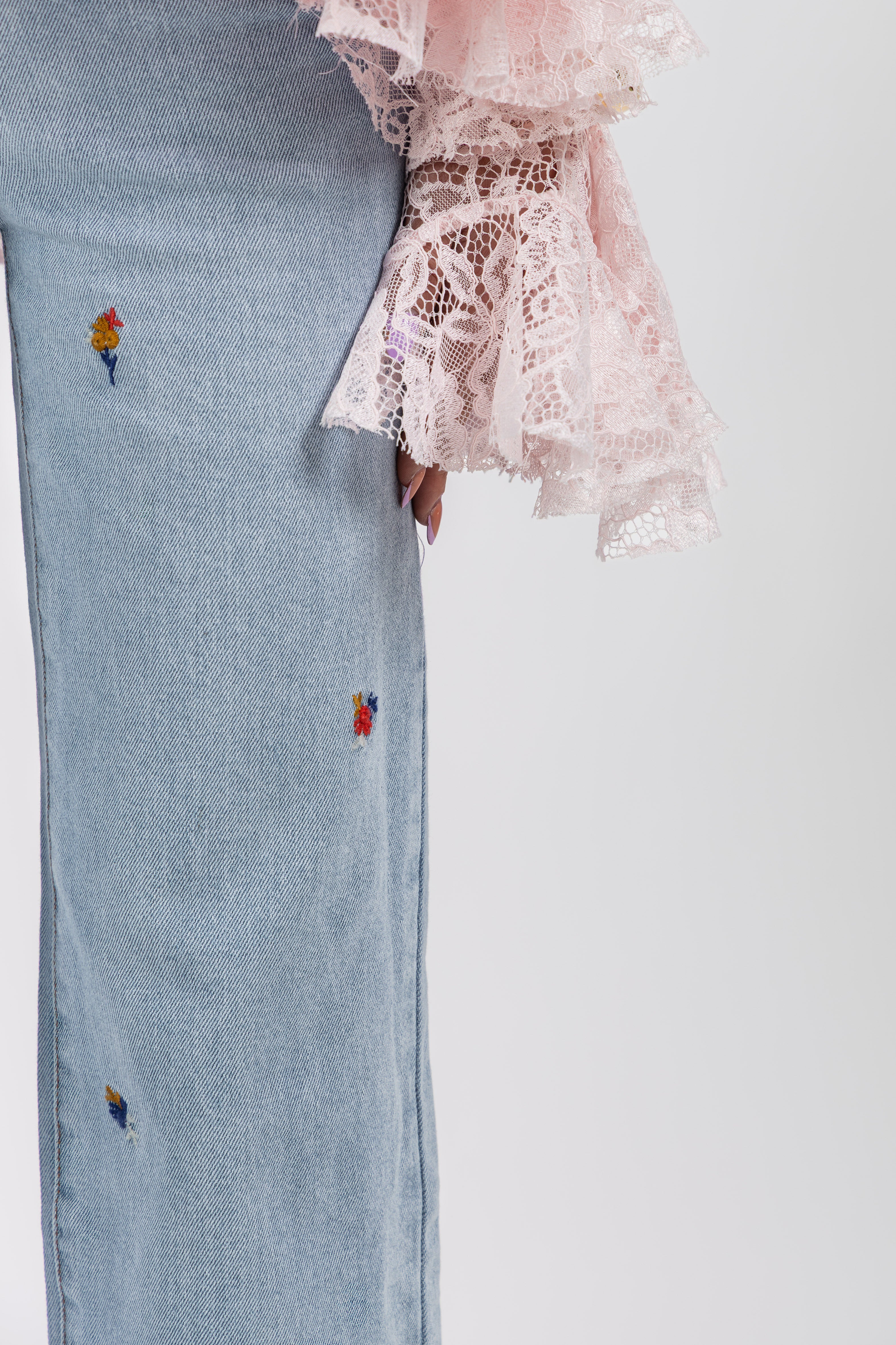 Jeans regular ricami