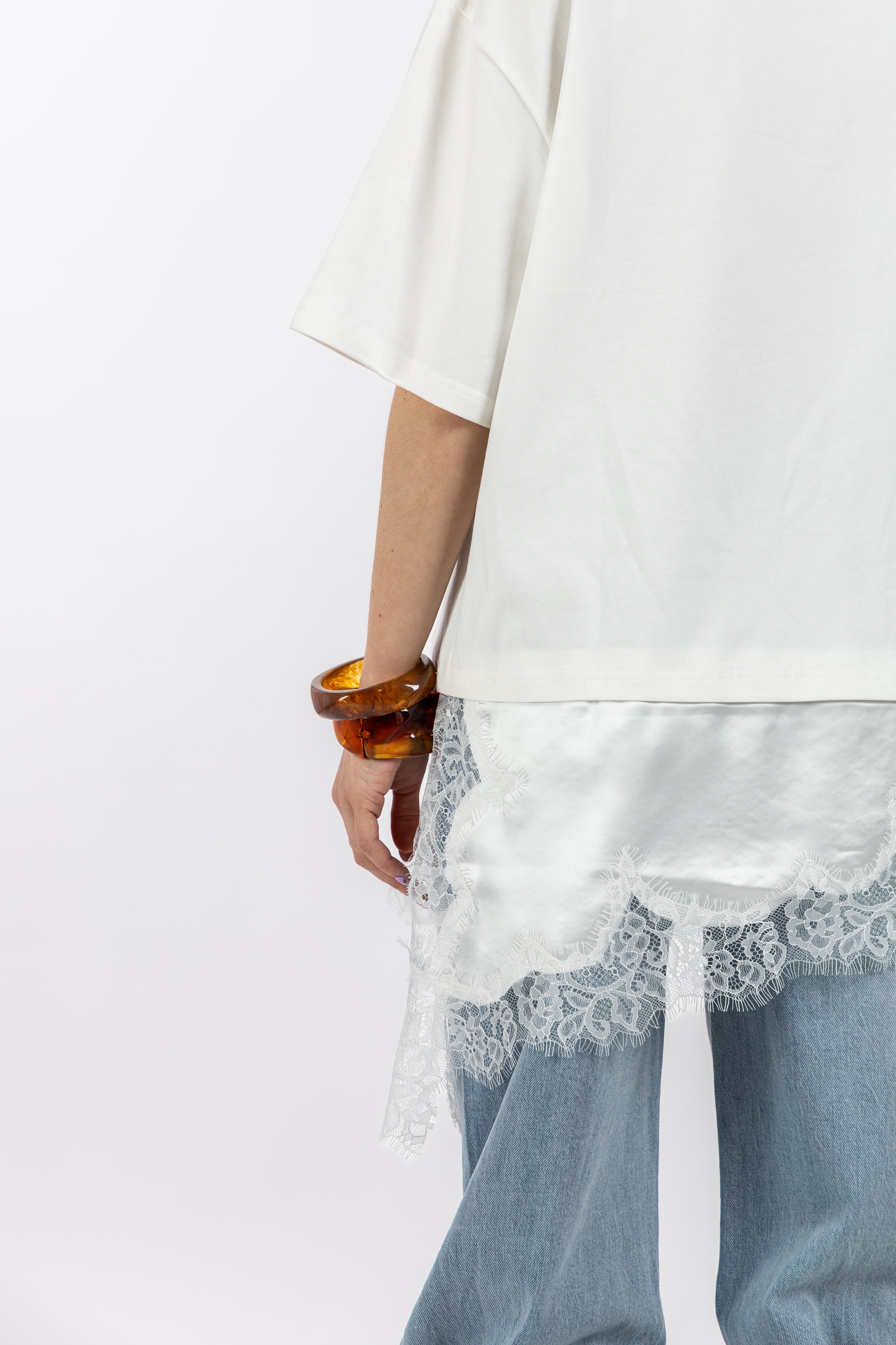 T-shirt asimmetrica pizzo bianco