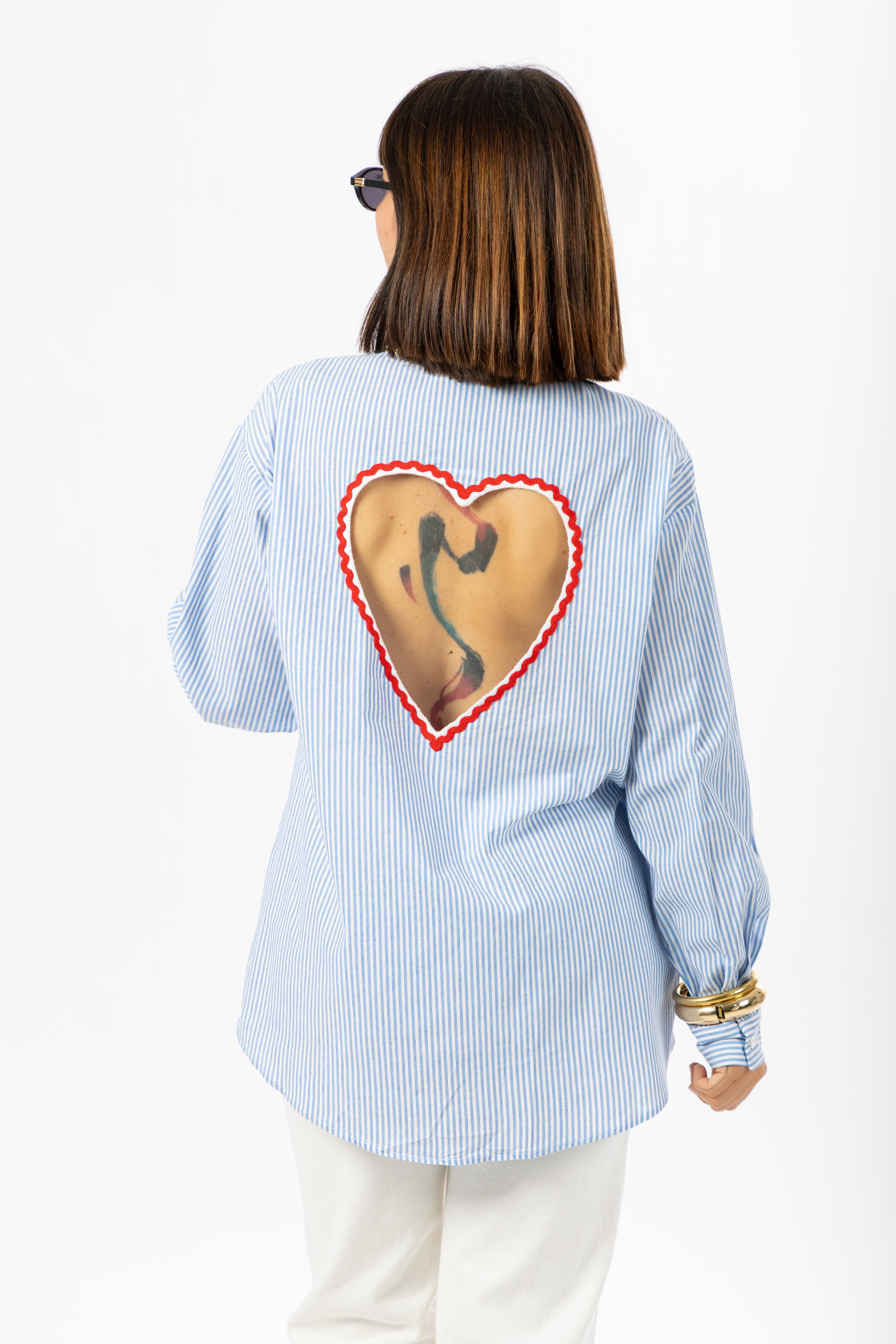 Camicia azzurra cuore