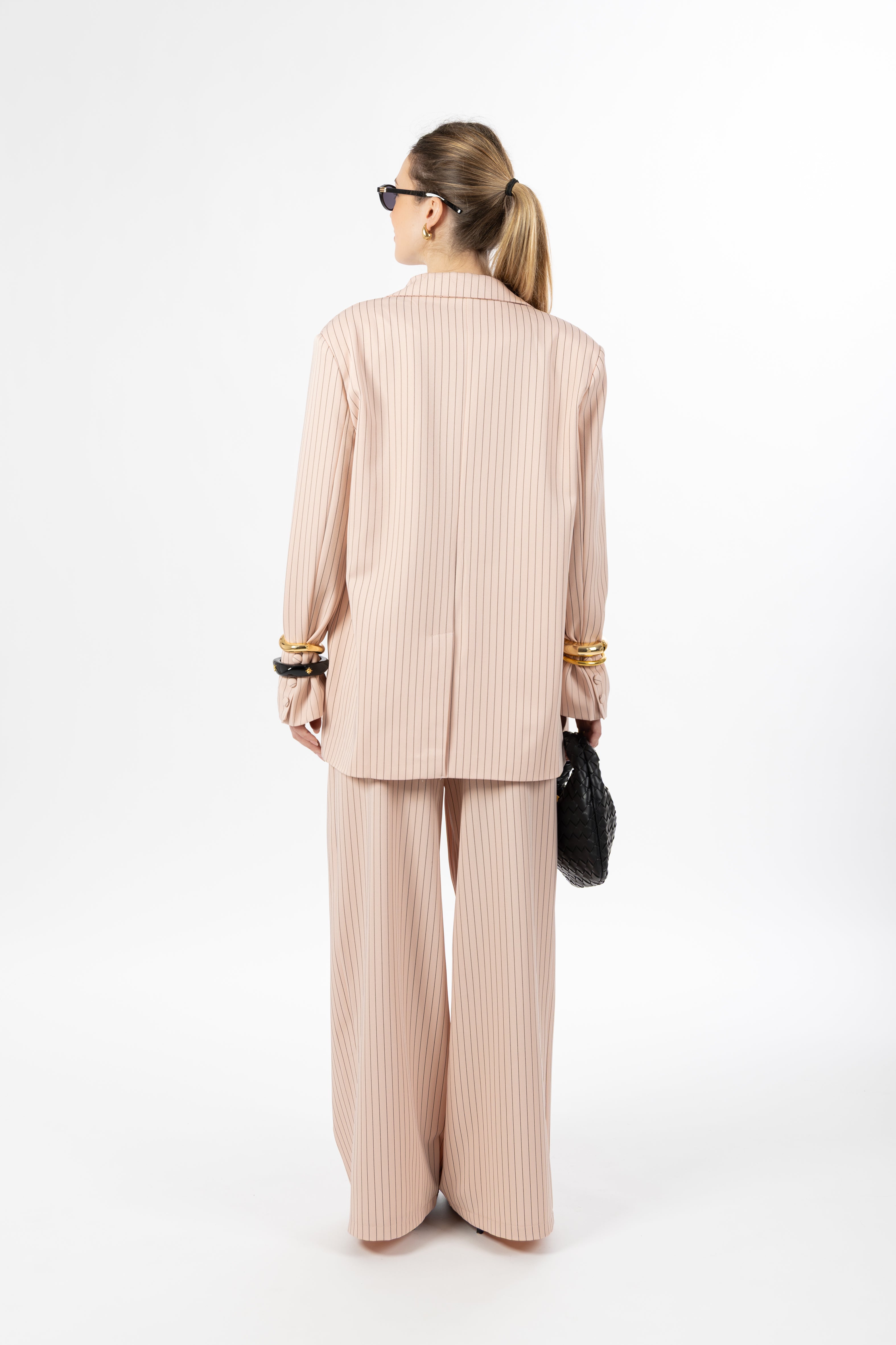 Blazer over gessato rosa