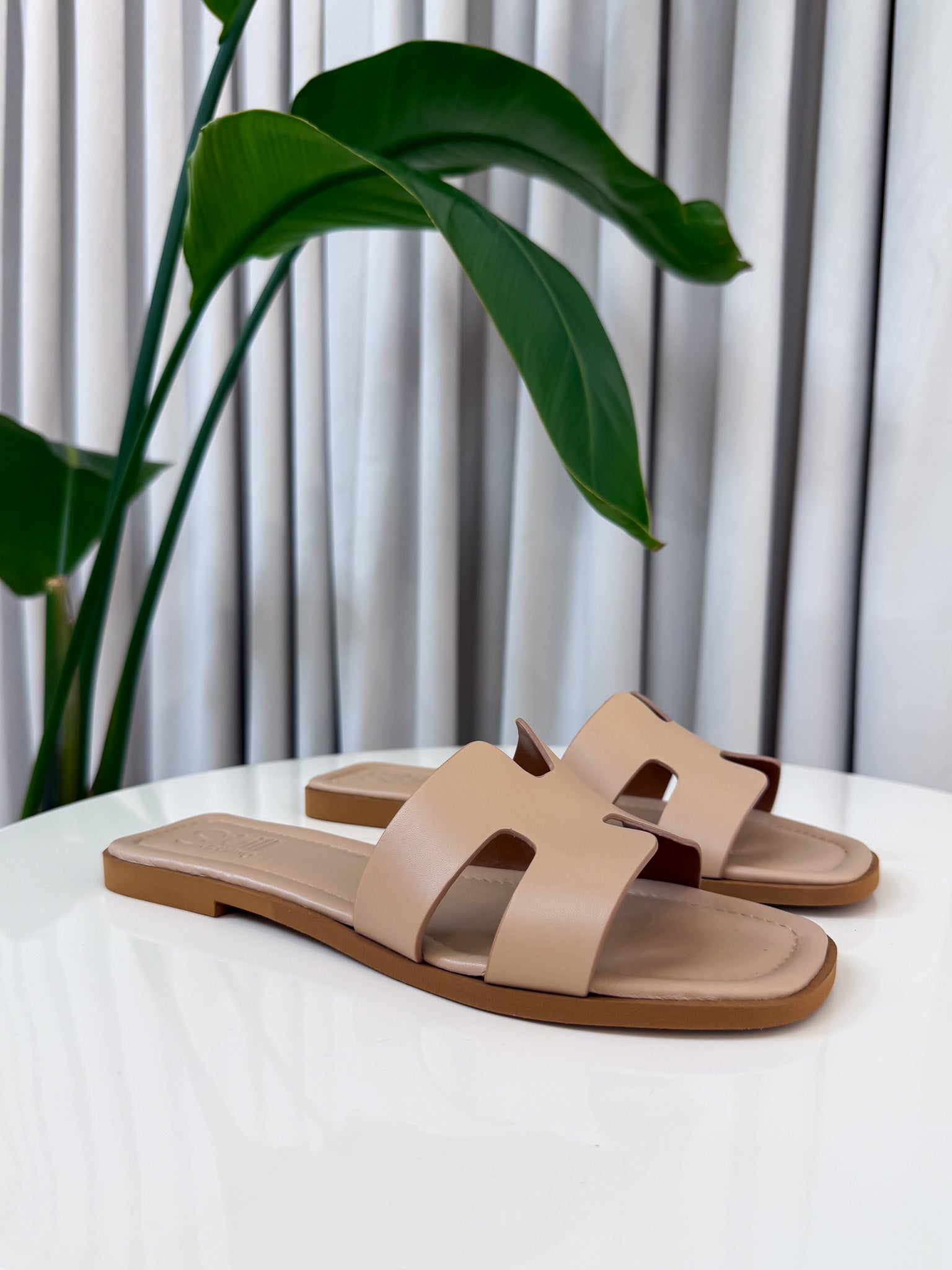 Ciabattina in pelle color naturale