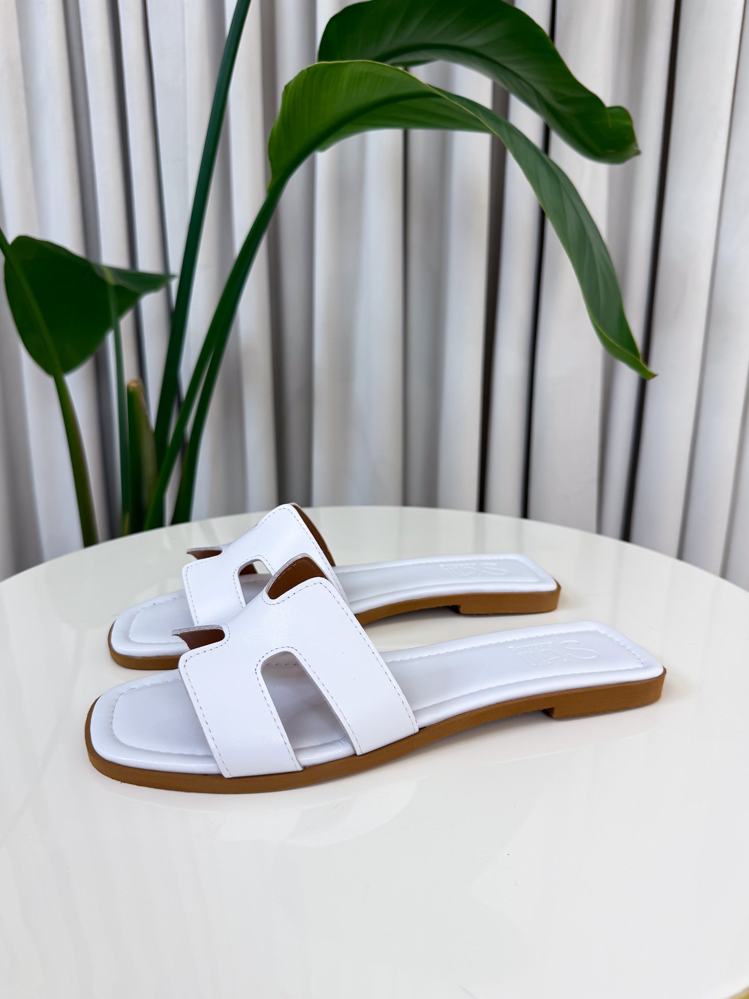 Ciabattina in pelle color bianco