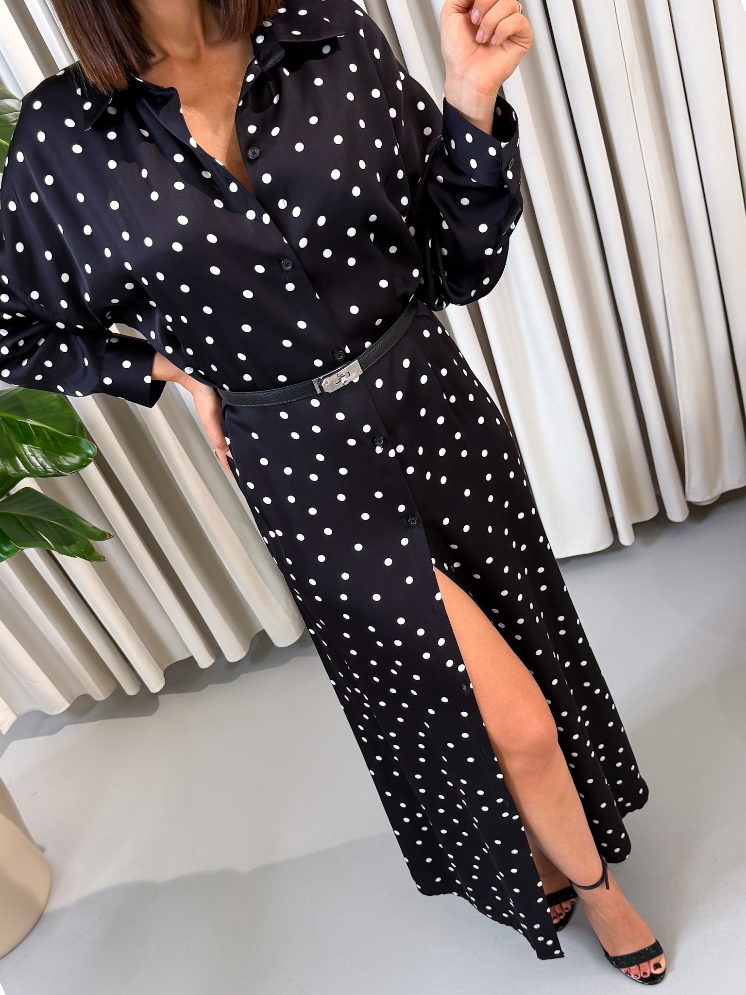 Chemisier nero con pois