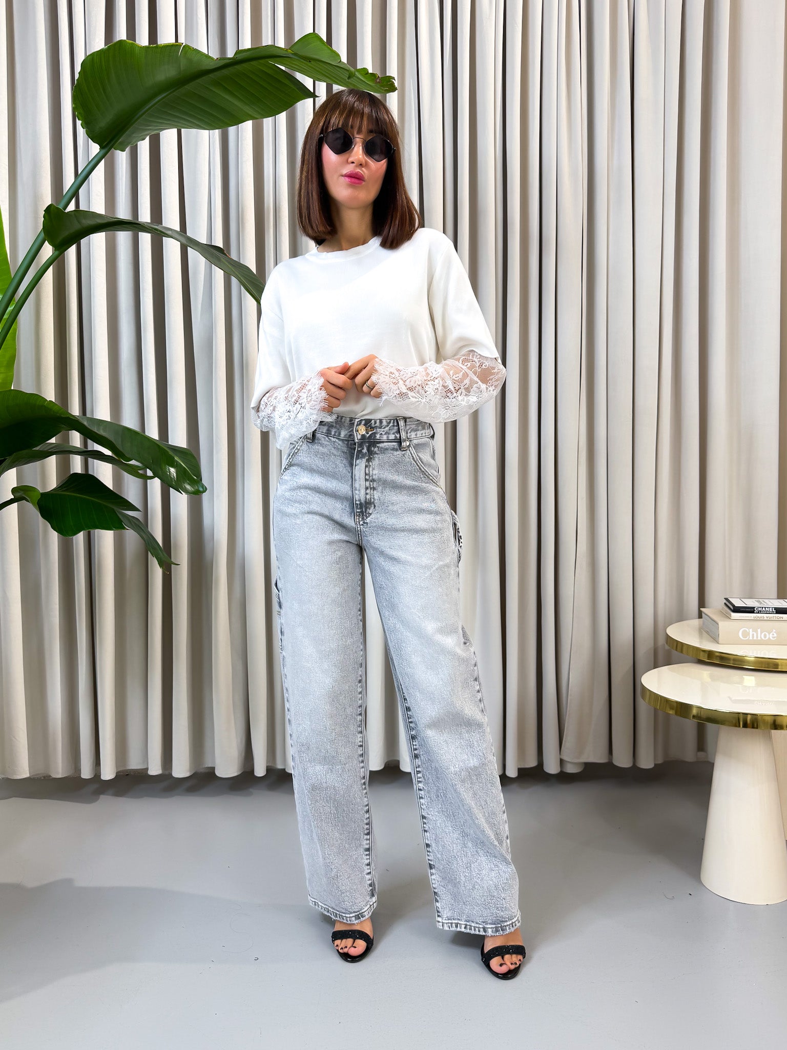 Pullover con pizzo bianco