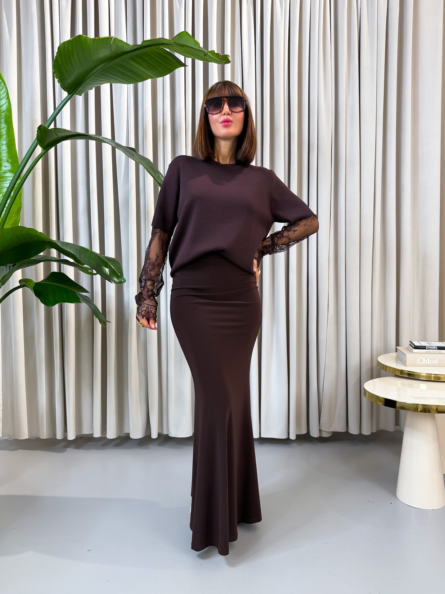Pullover con pizzo marrone