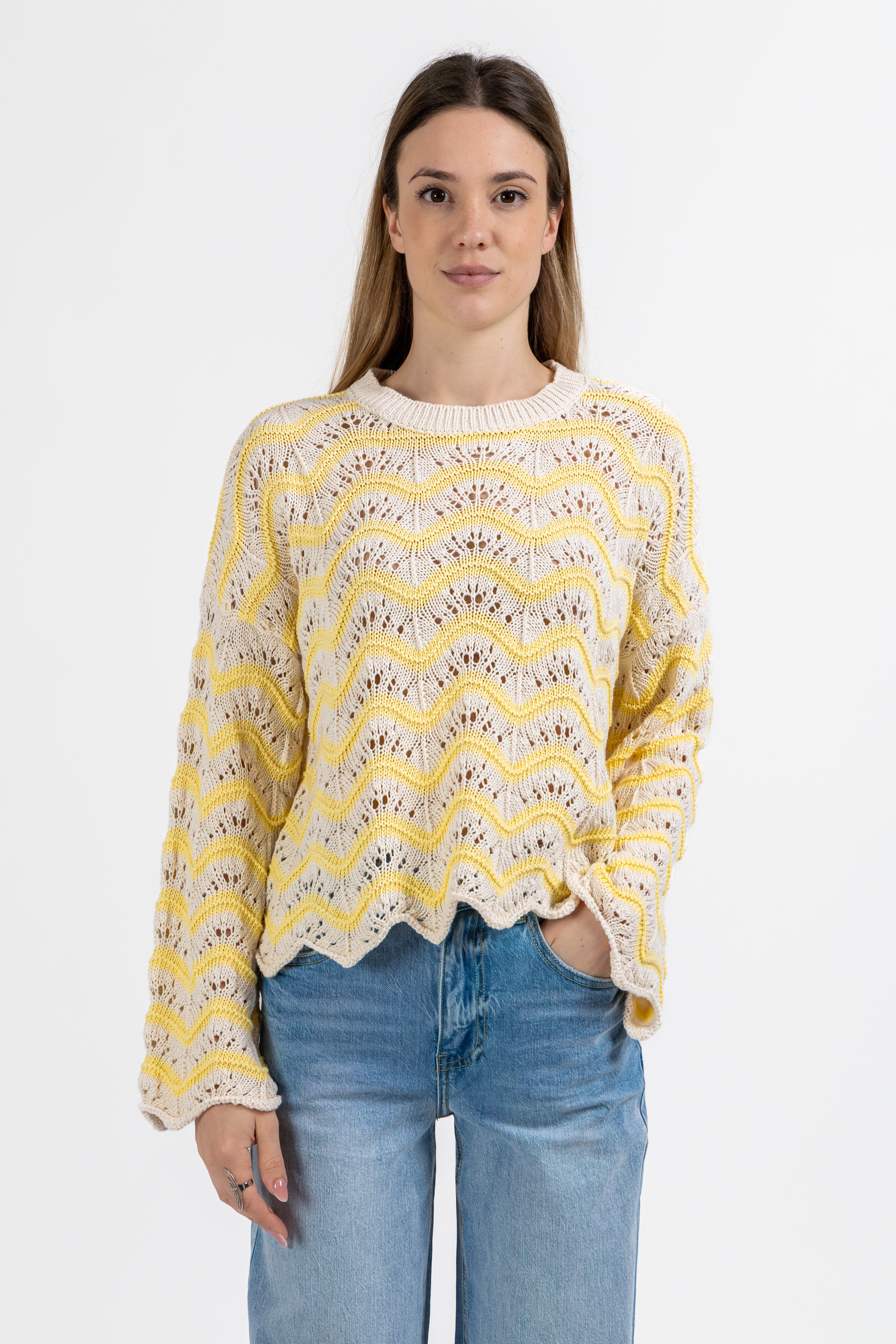 Pullover rigato traforato