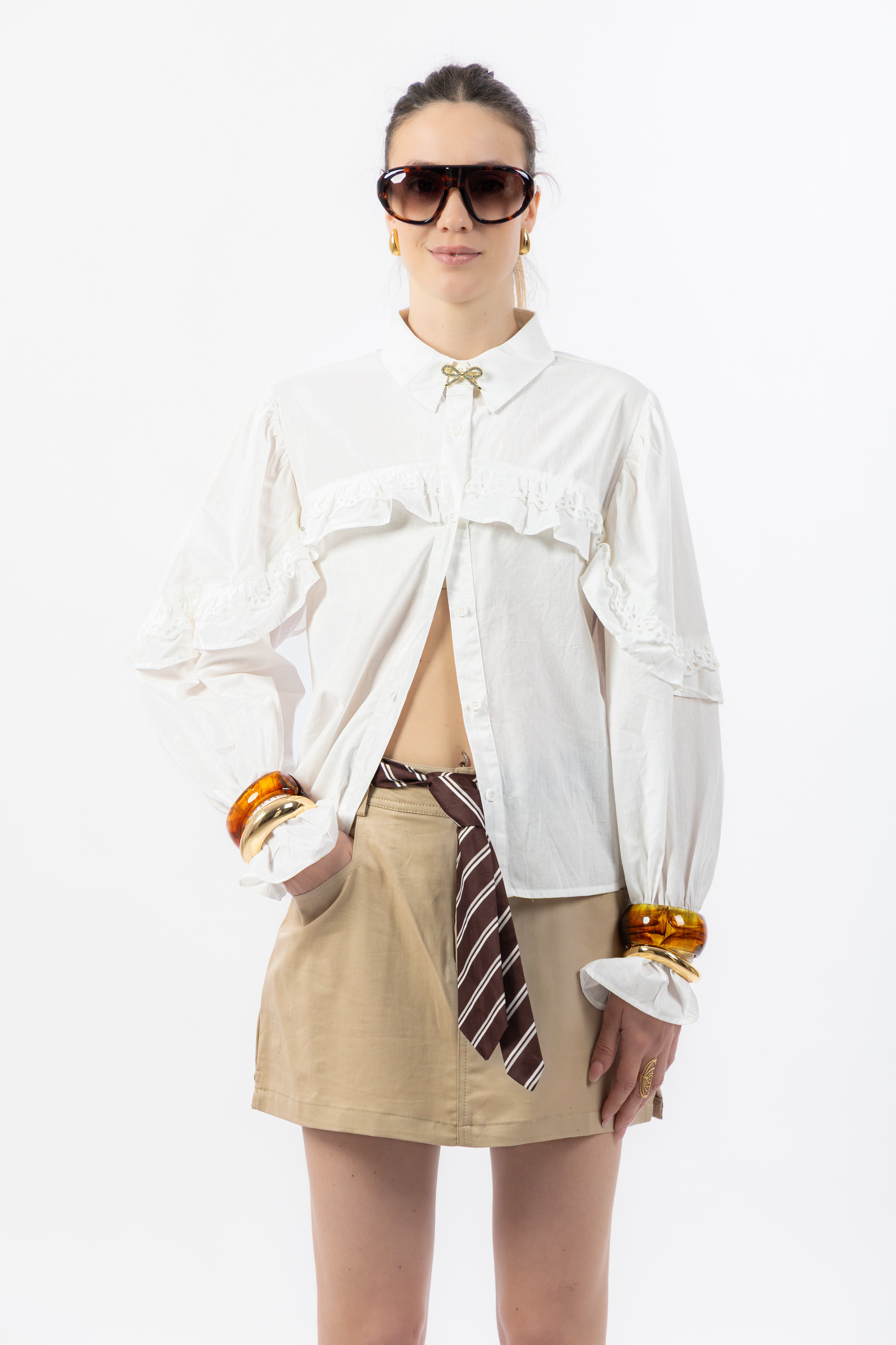 Camicia bianca rouches