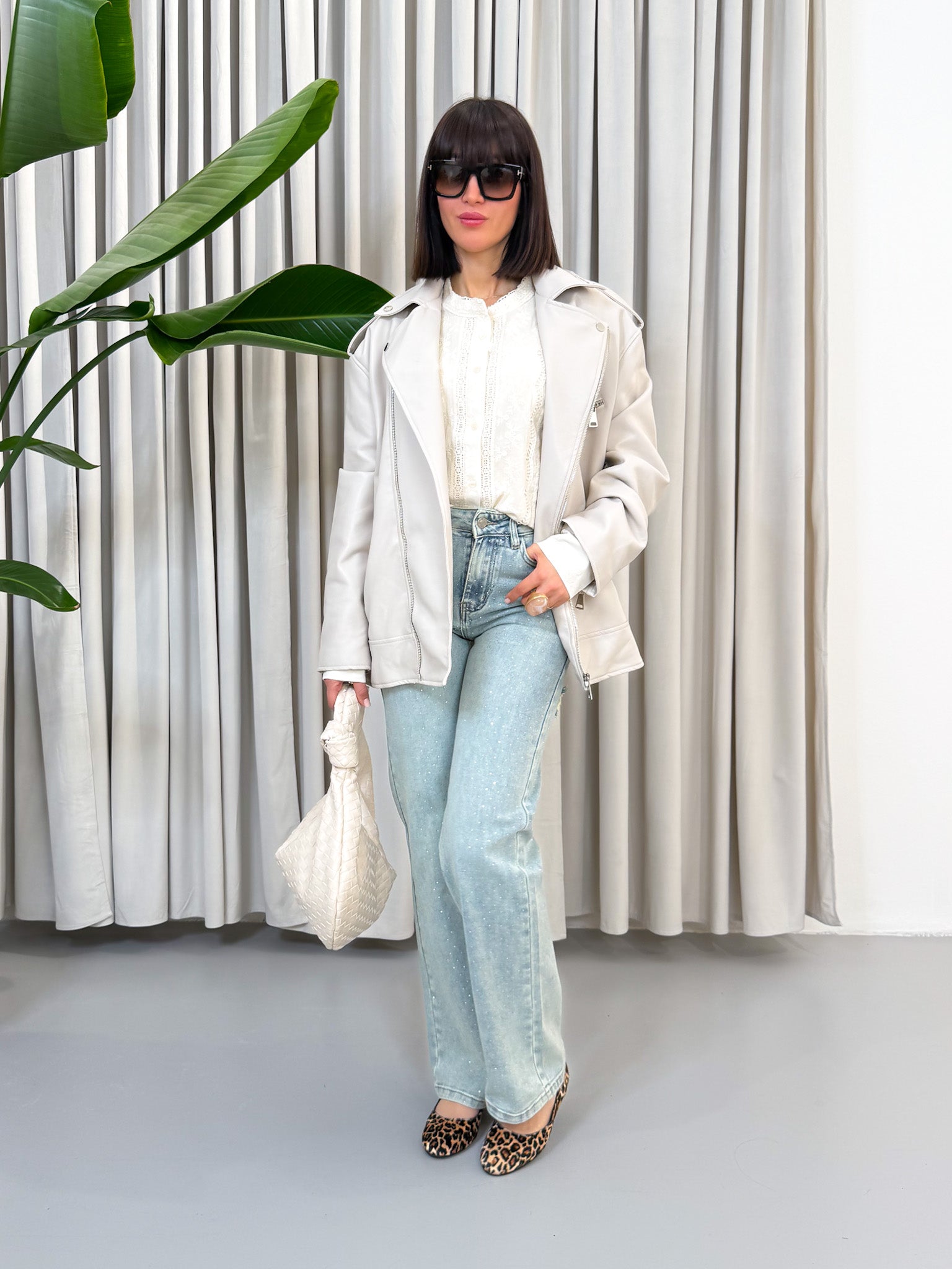 Jeans wide leg strass e rotture