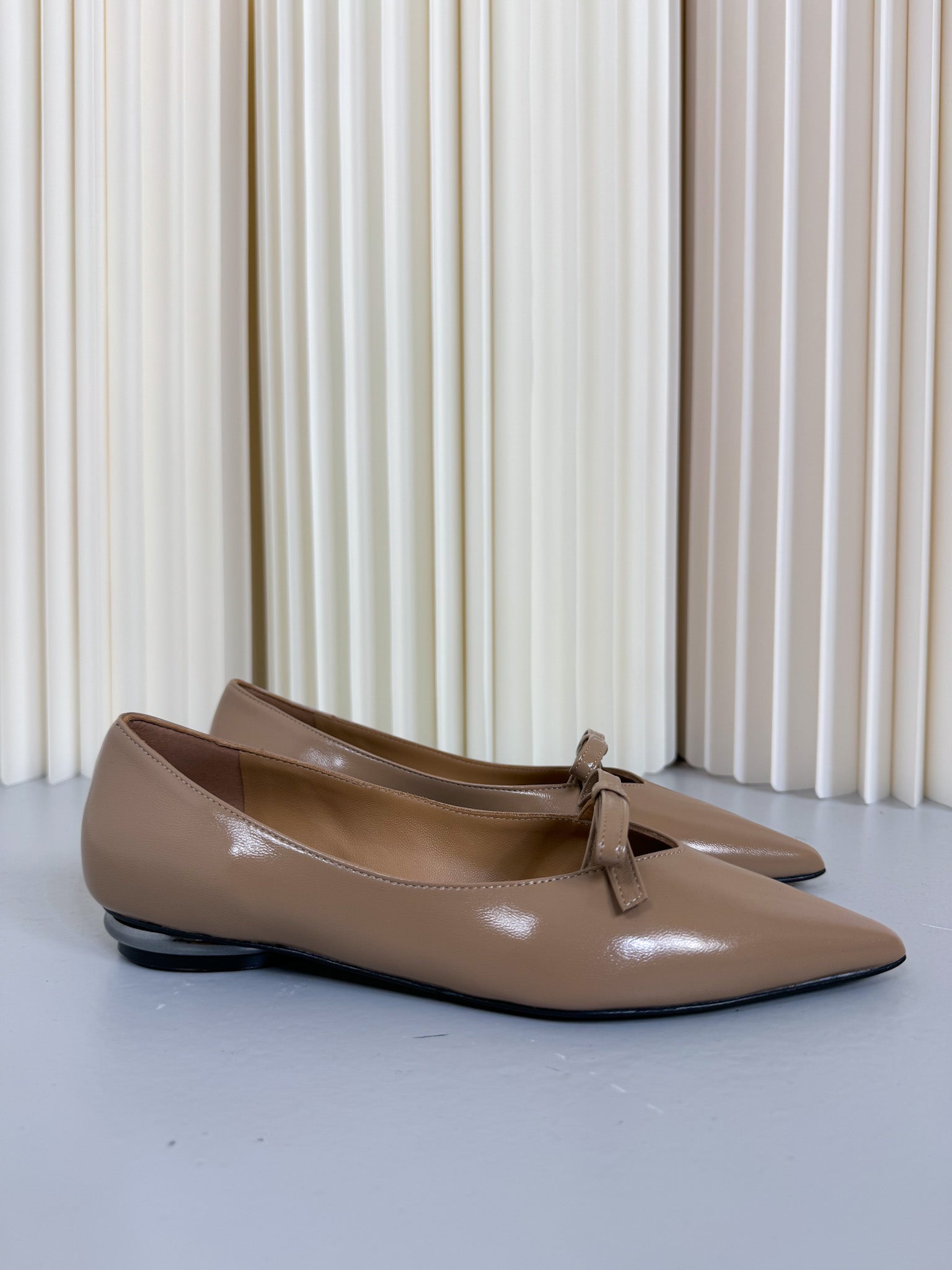 Ballerina con fiocco color beige