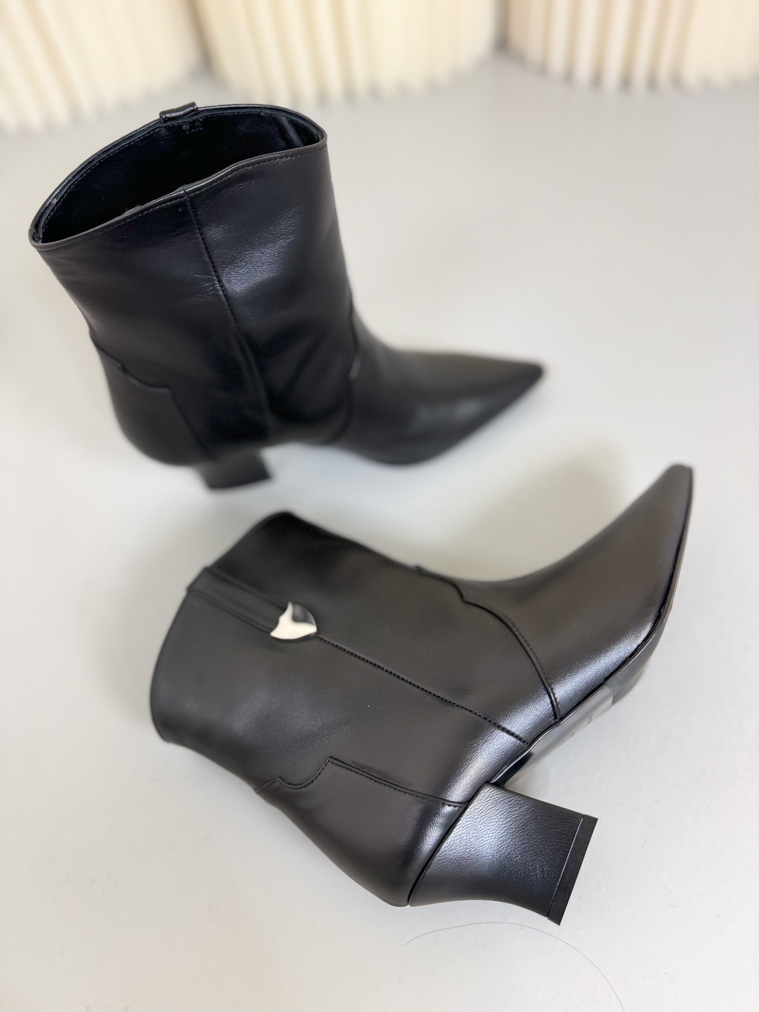 Texano midi color nero