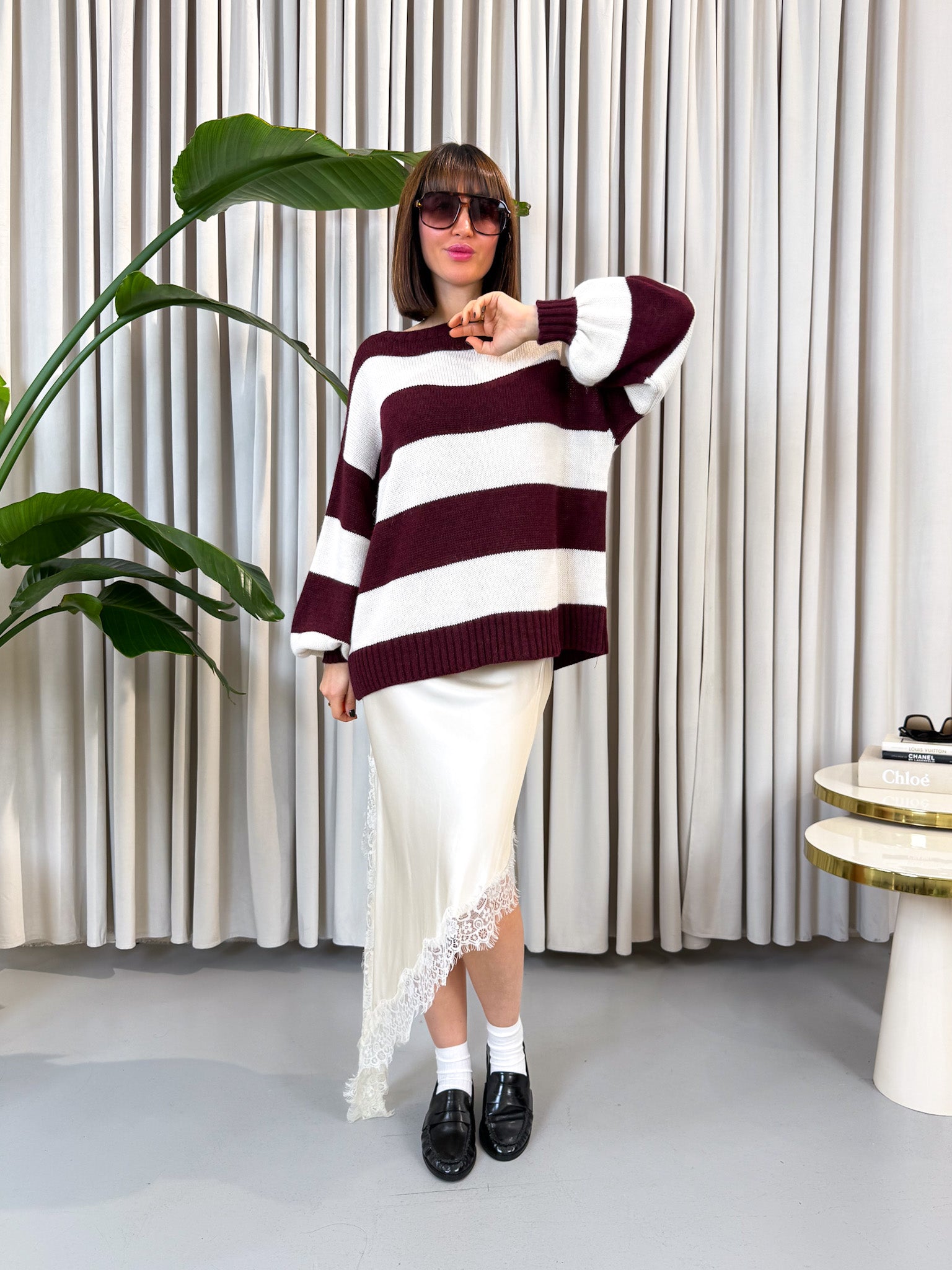 Pullover over a righe bordeaux