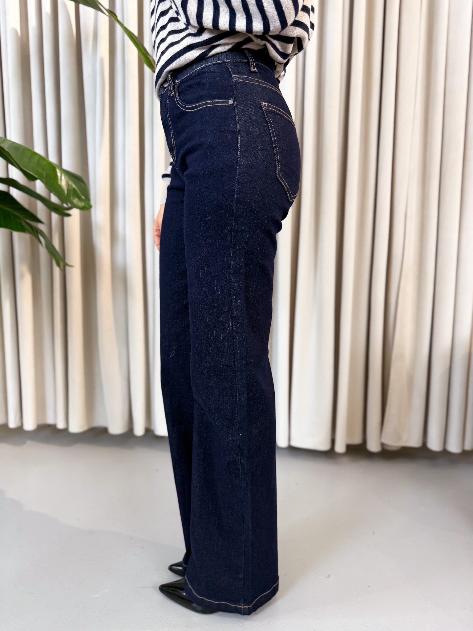 Jeans wide leg denim scuro elasticizzato
